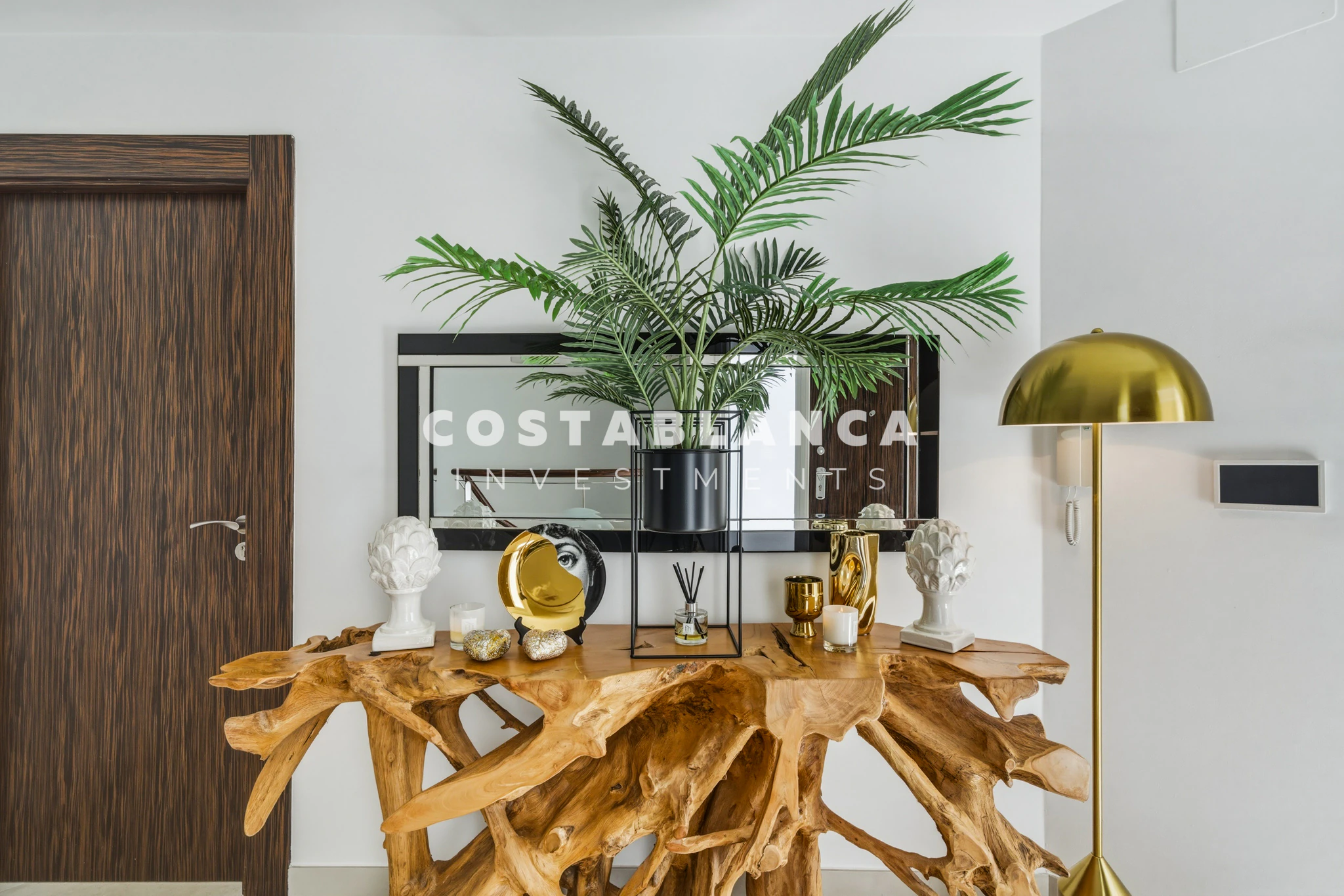 Beautiful Villa with Sea and Mountain Views for sale in Moraira