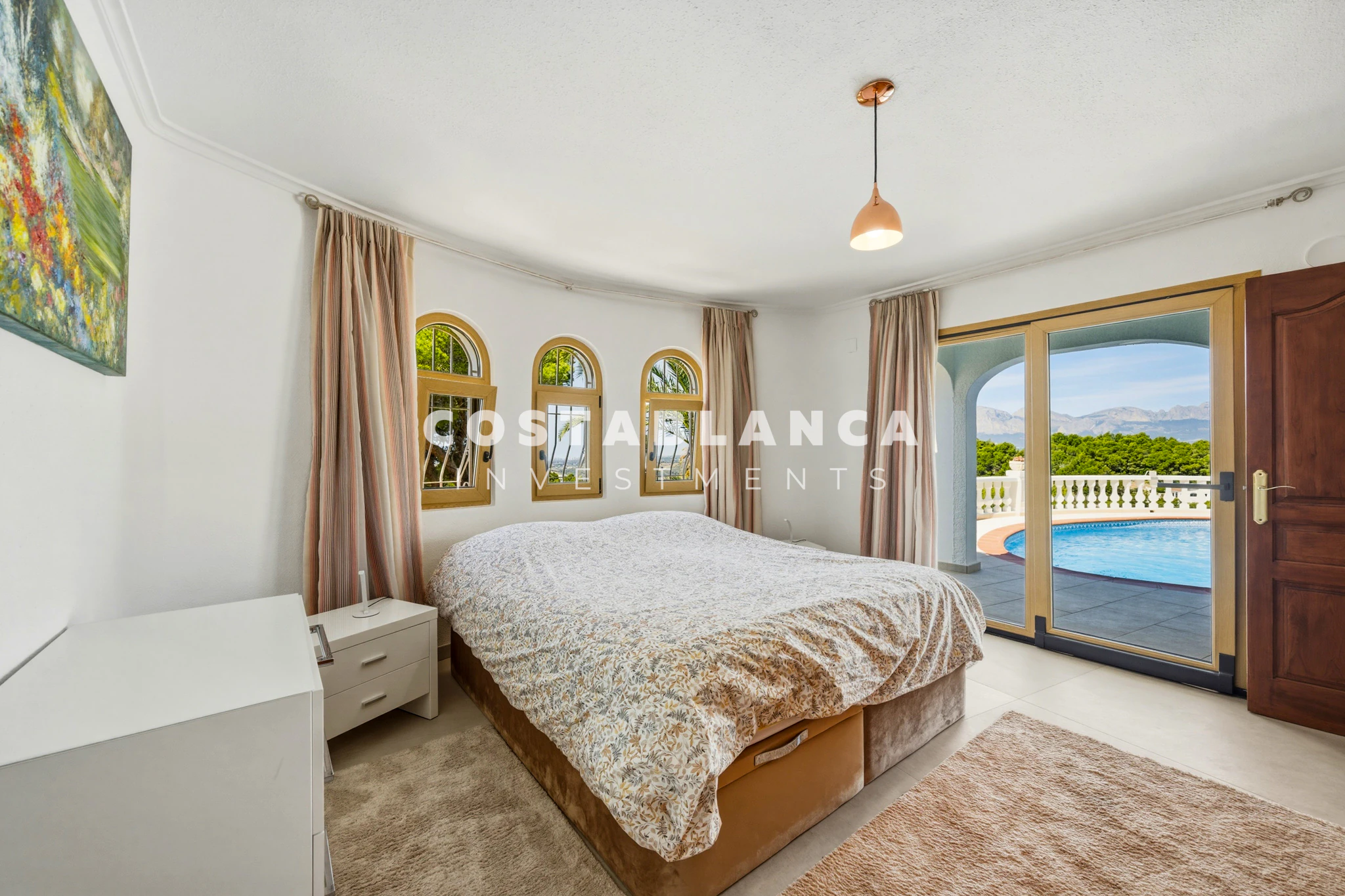 Beautiful Villa with Panoramic Sea Views for Sale in Altea