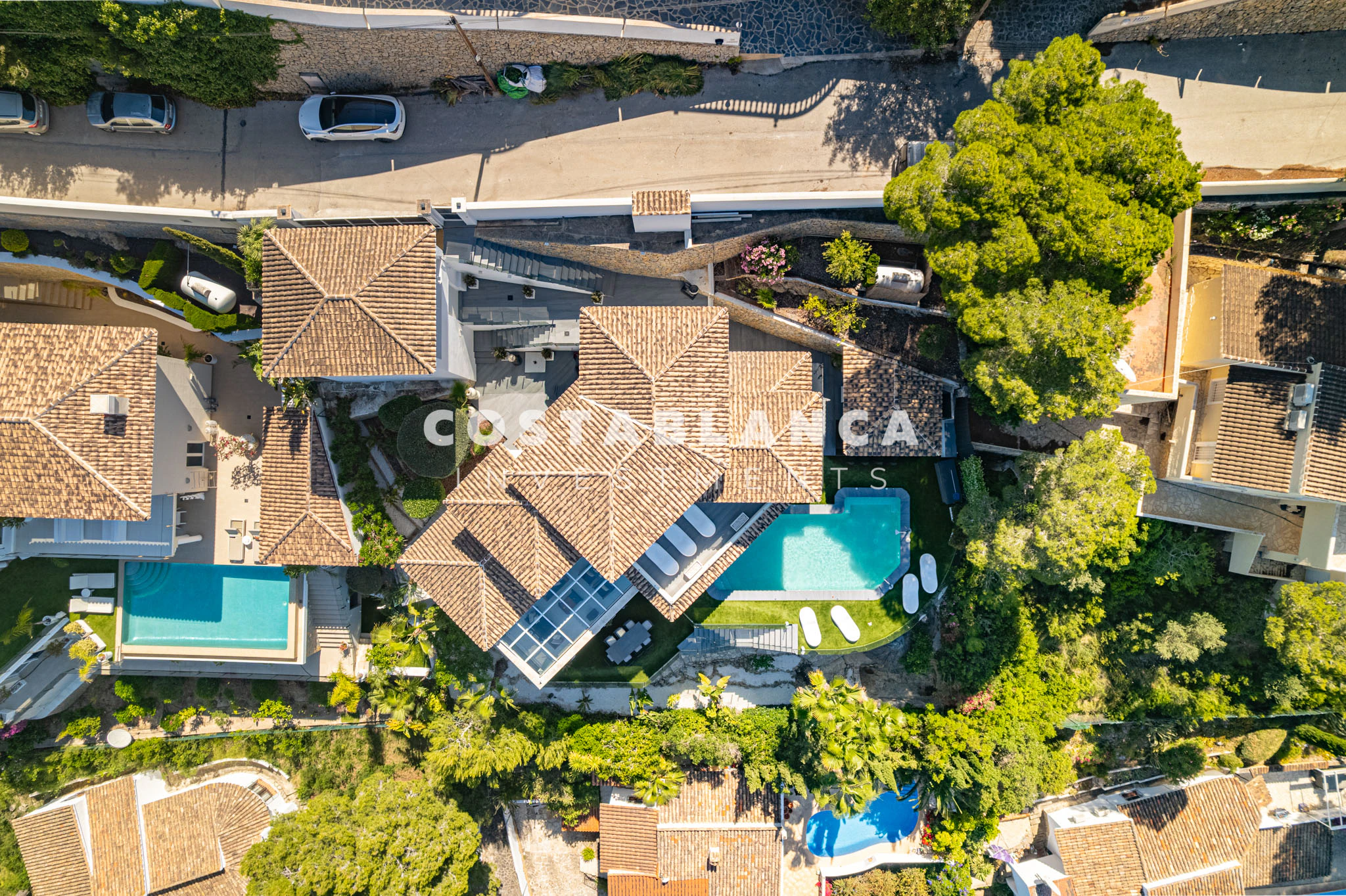 Beautiful Villa with Sea and Mountain Views for sale in Moraira