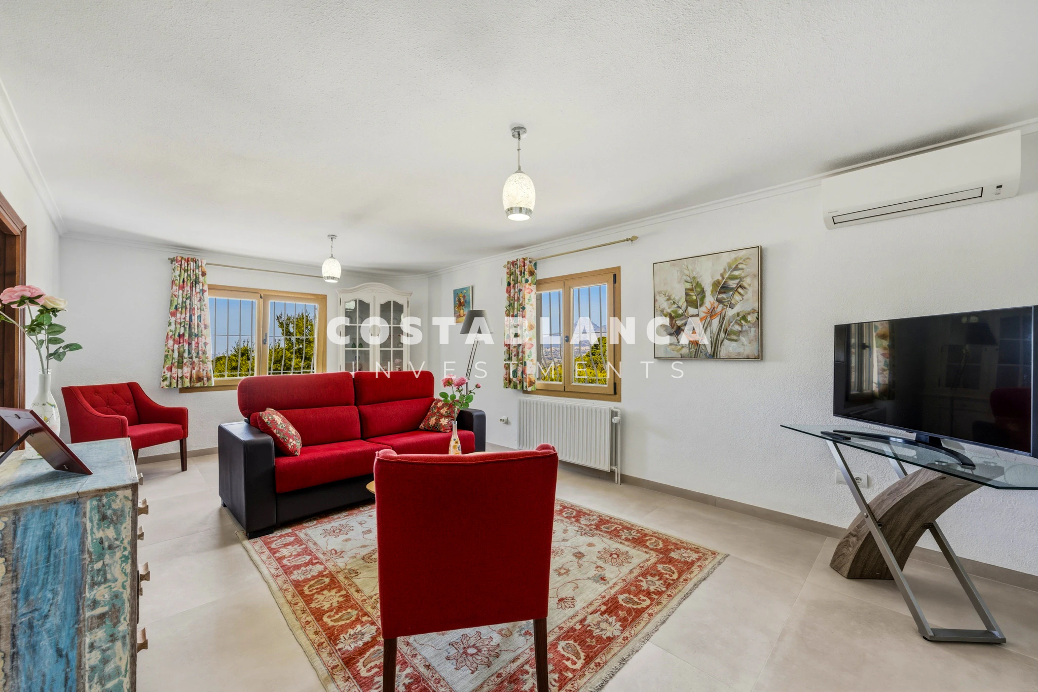 Beautiful Villa with Panoramic Sea Views for Sale in Altea