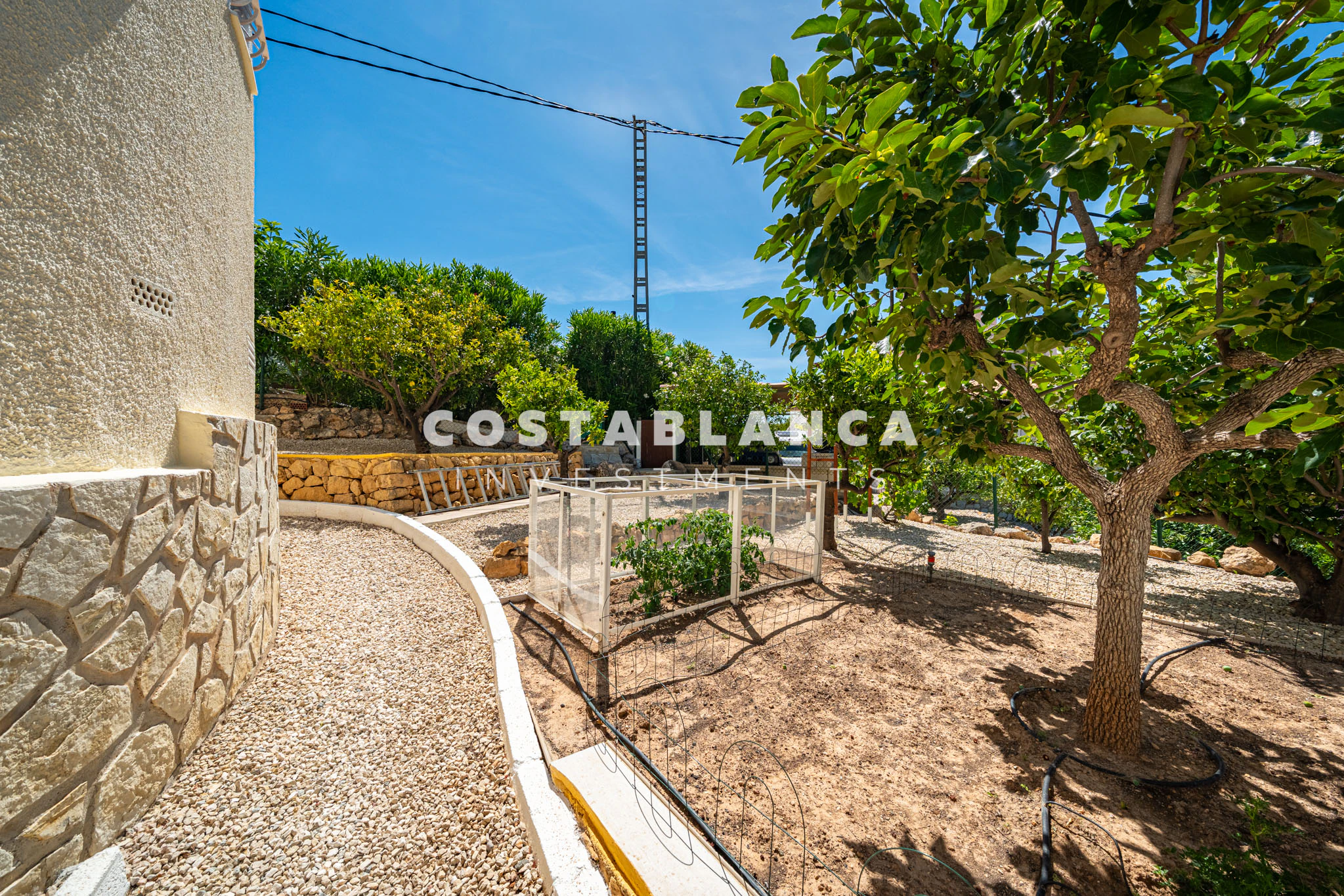 Beautiful Villa with Panoramic Sea Views for Sale in Altea