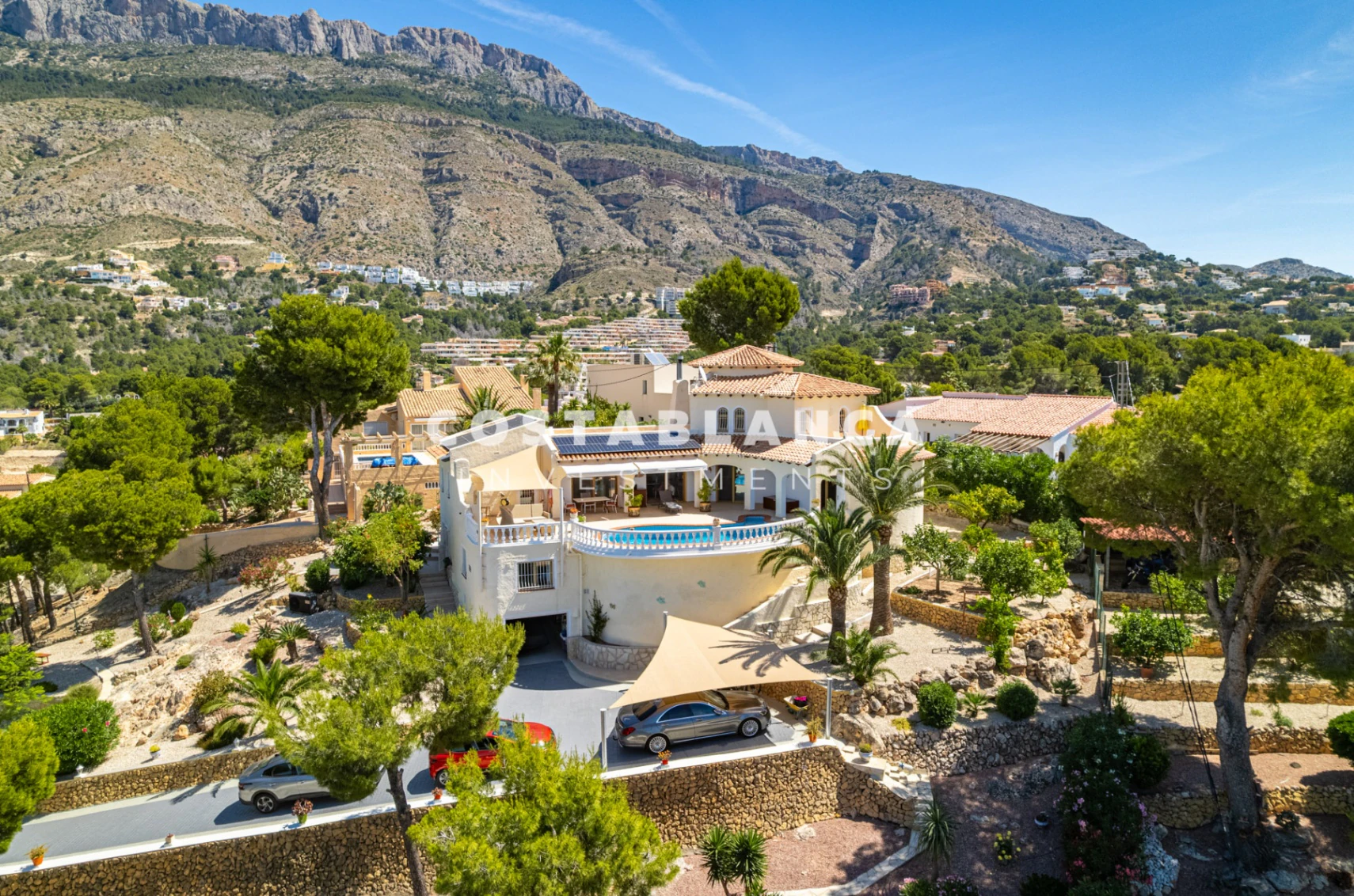Beautiful Villa with Panoramic Sea Views for Sale in Altea