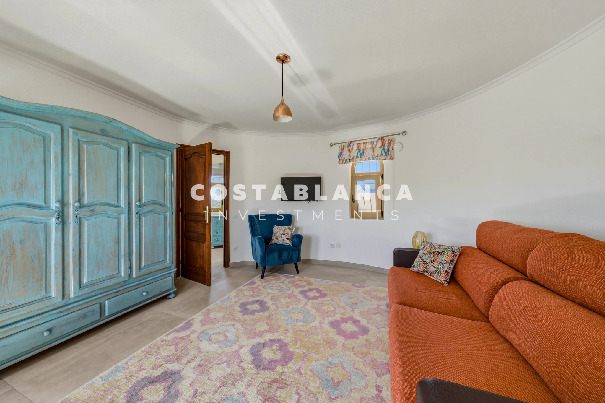Beautiful Villa with Panoramic Sea Views for Sale in Altea