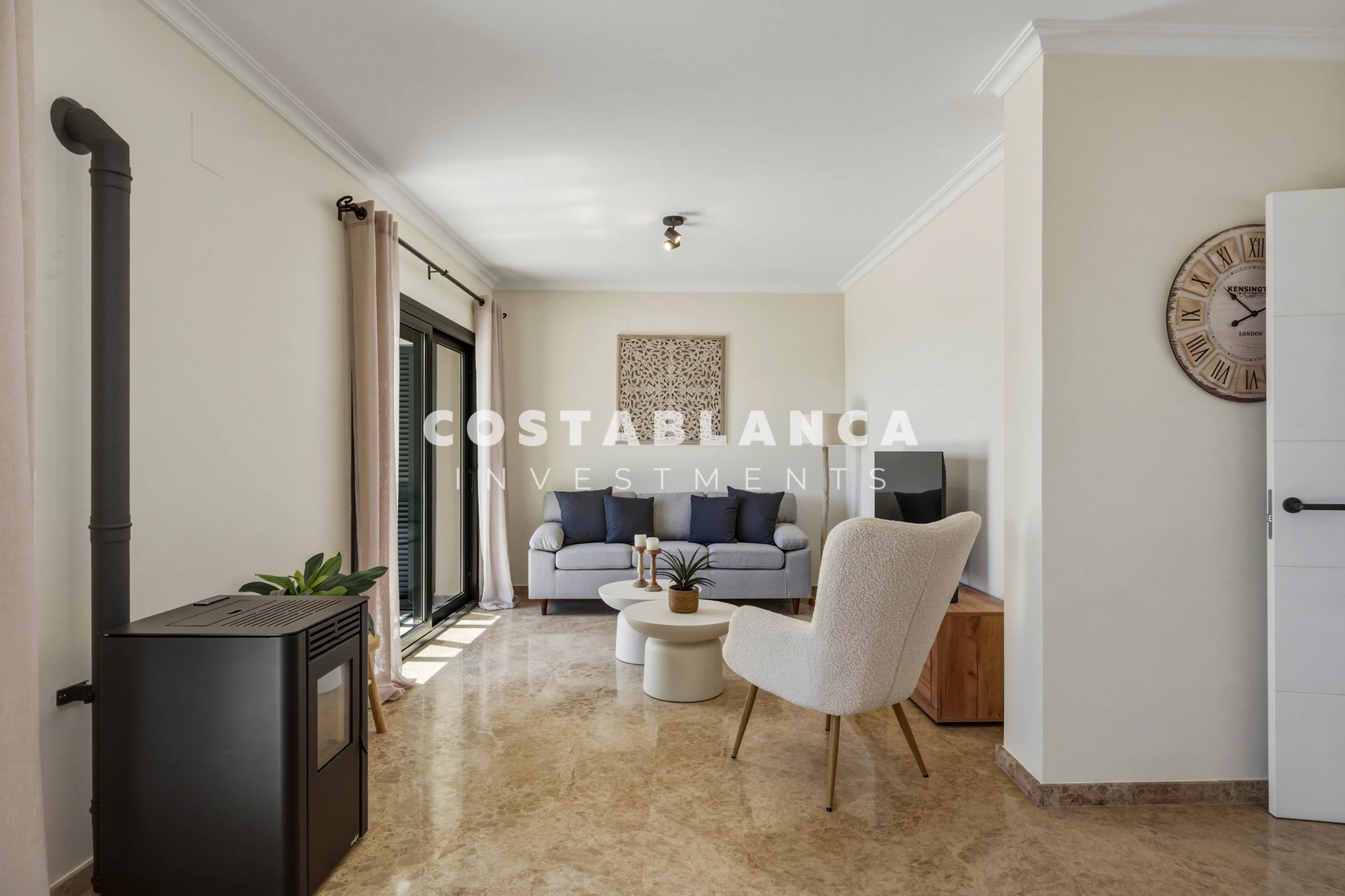 Modern Townhouse in Altea la Vella with large Terraces and Sun All Day