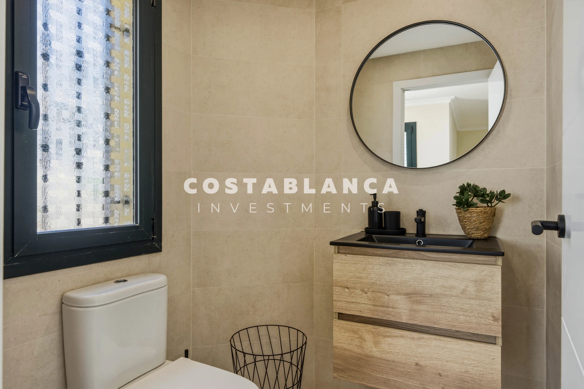 Modern Townhouse in Altea la Vella with large Terraces and Sun All Day