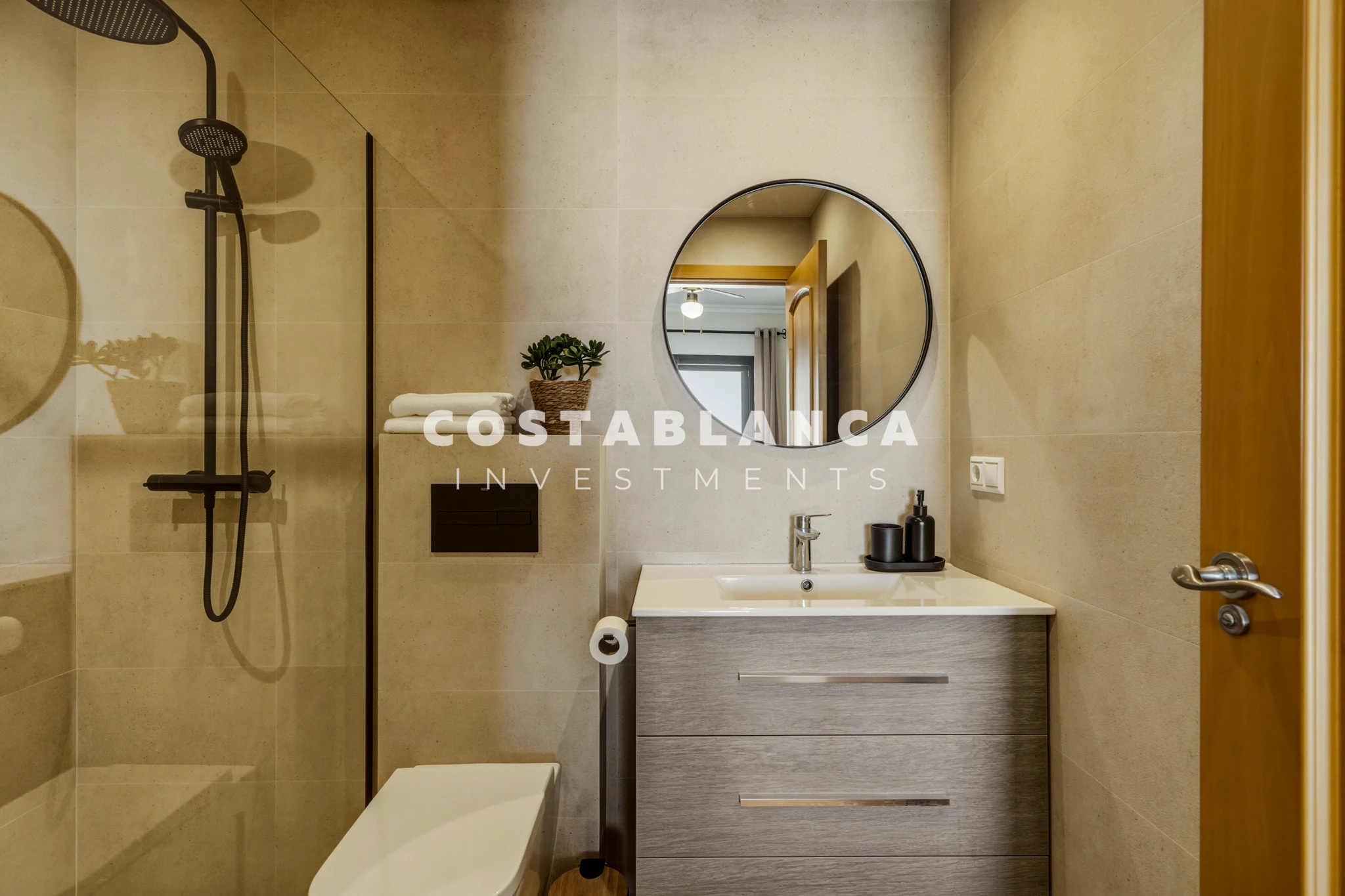 Modern Townhouse in Altea la Vella with large Terraces and Sun All Day