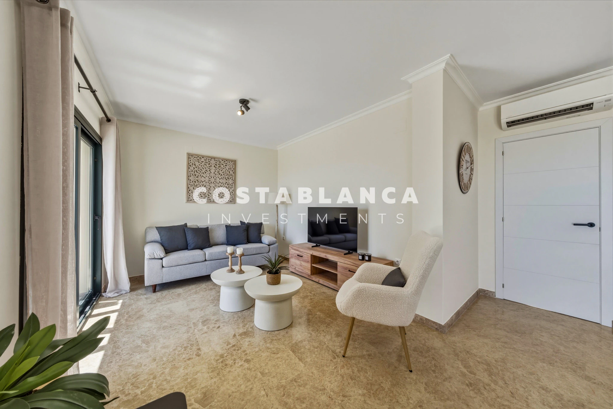 Modern Townhouse in Altea la Vella with large Terraces and Sun All Day
