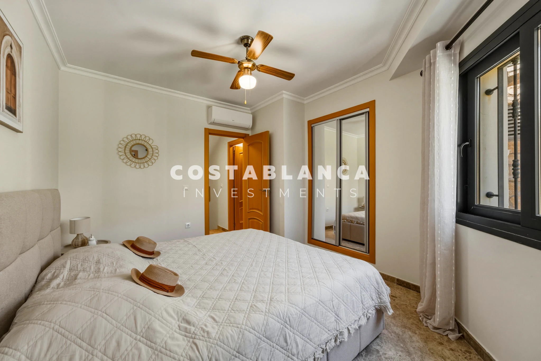 Modern Townhouse in Altea la Vella with large Terraces and Sun All Day