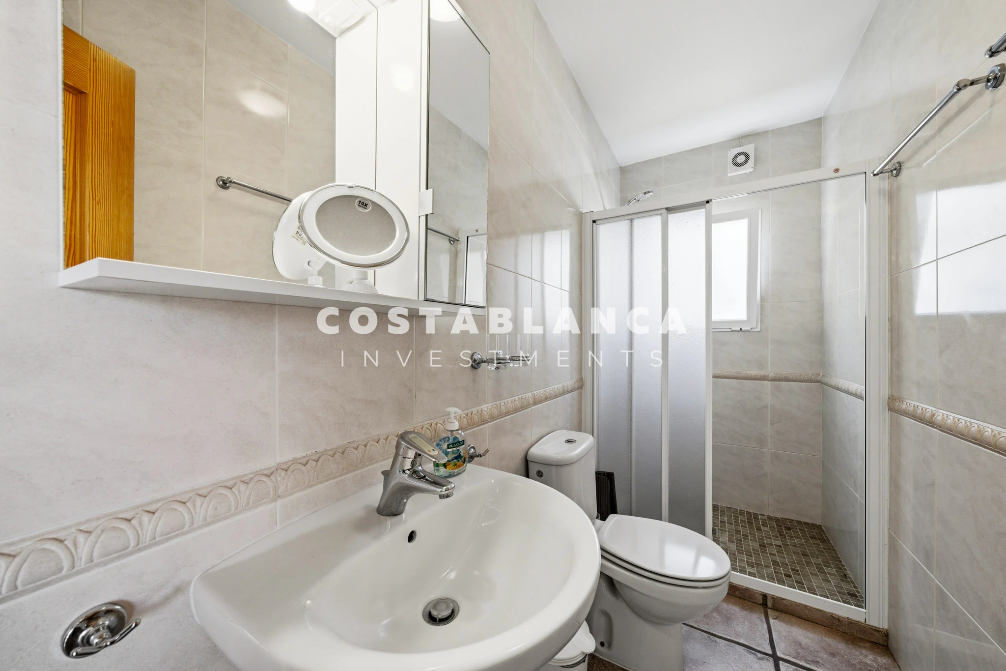 Charming Villa with Separate Guest Apartment and Pool for sale in la Nucia