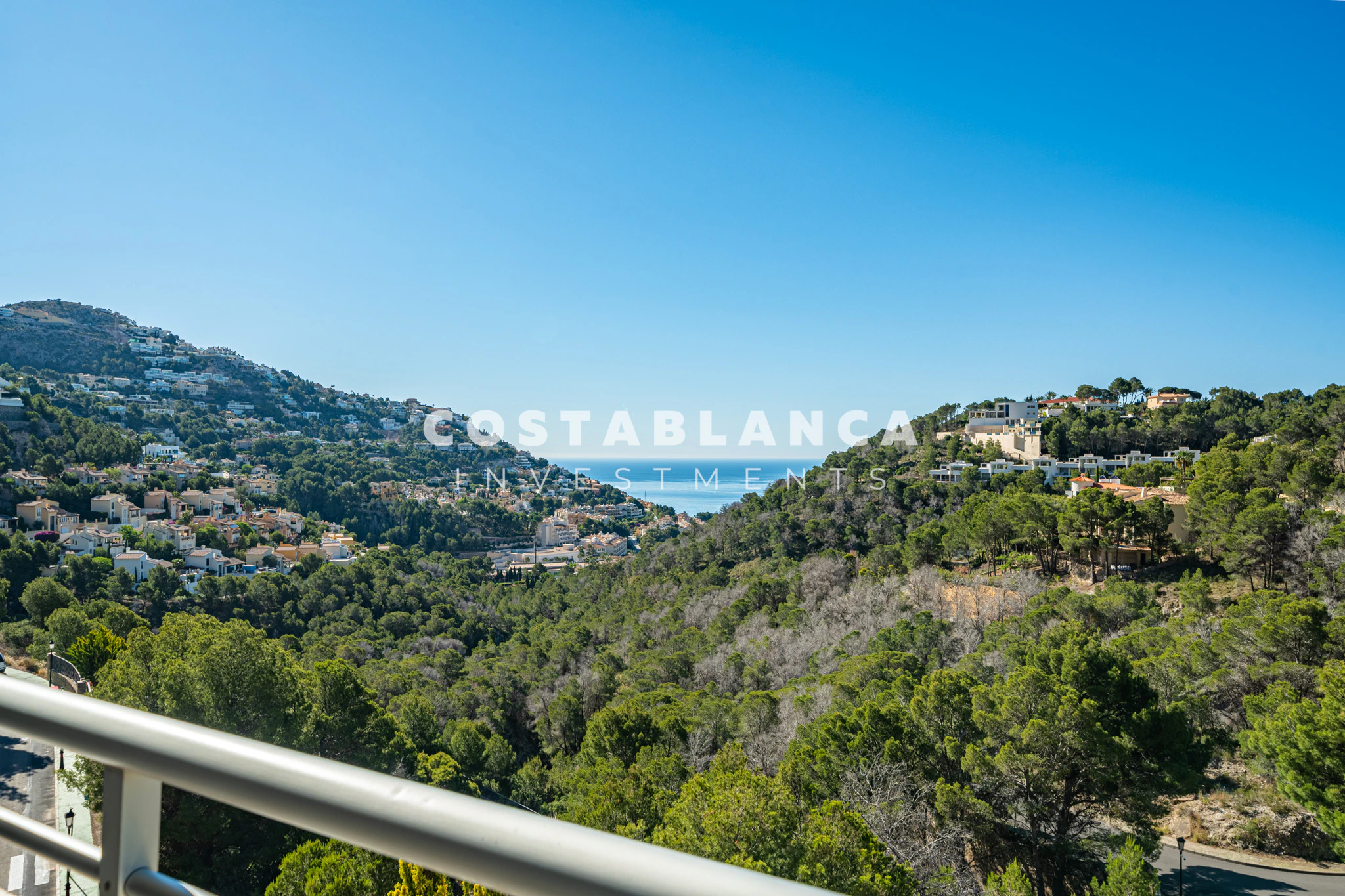Beautiful 2 Bedroom Apartment for Sale in Altea Hills