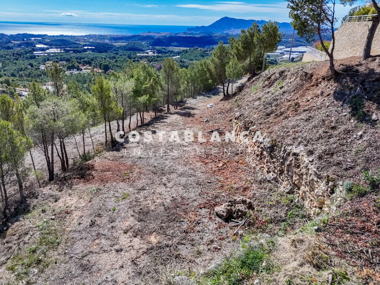 Building Plot with Sea and Mountain Views in Sierra de Altea