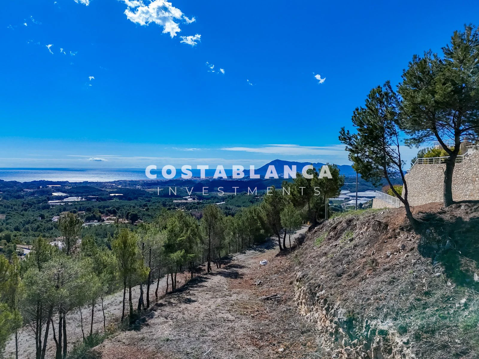 Building Plot with Sea and Mountain Views in Sierra de Altea