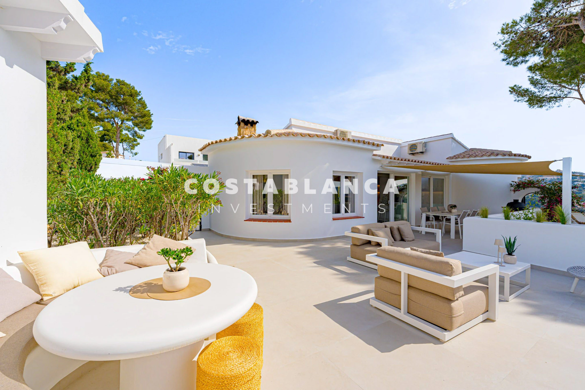 Fully Renovated Ibizan Villa with Sea and Mountain Views in Moraira