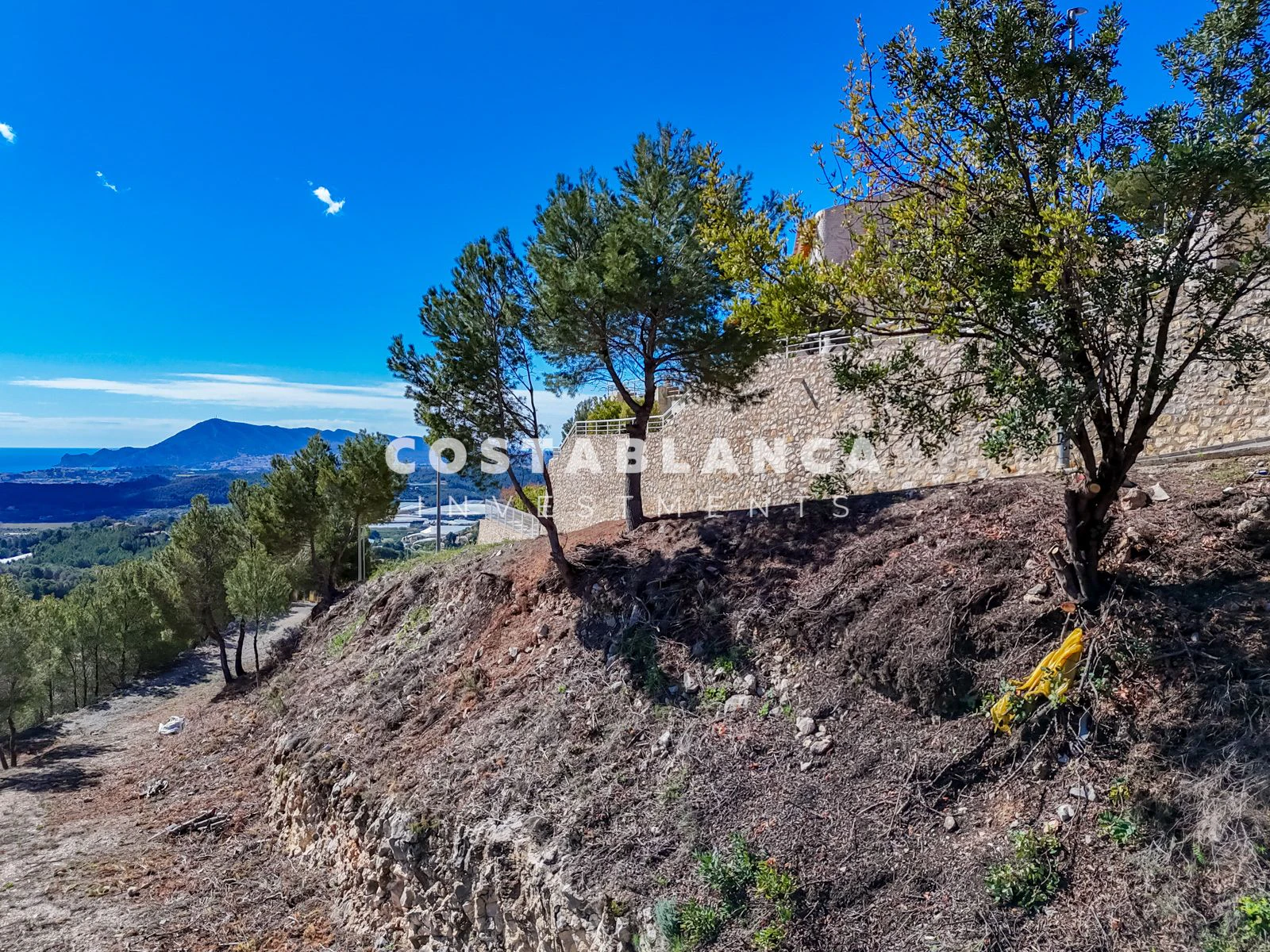 Building Plot with Sea and Mountain Views in Sierra de Altea