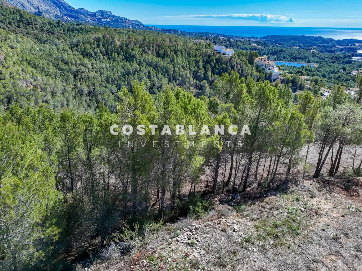 Building Plot with Sea and Mountain Views in Sierra de Altea