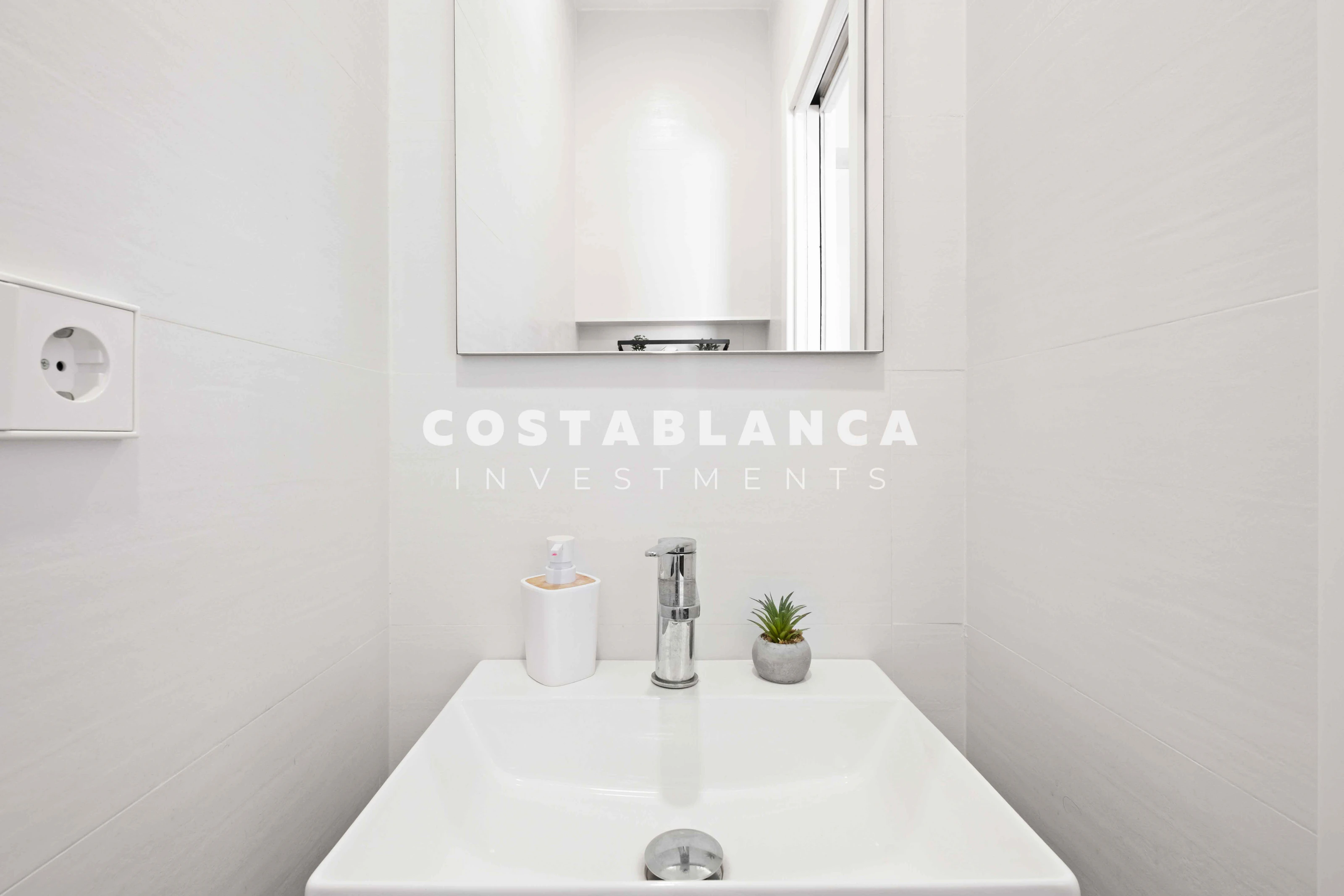 Fully Renovated Ground Floor Apartment for sale in Albir