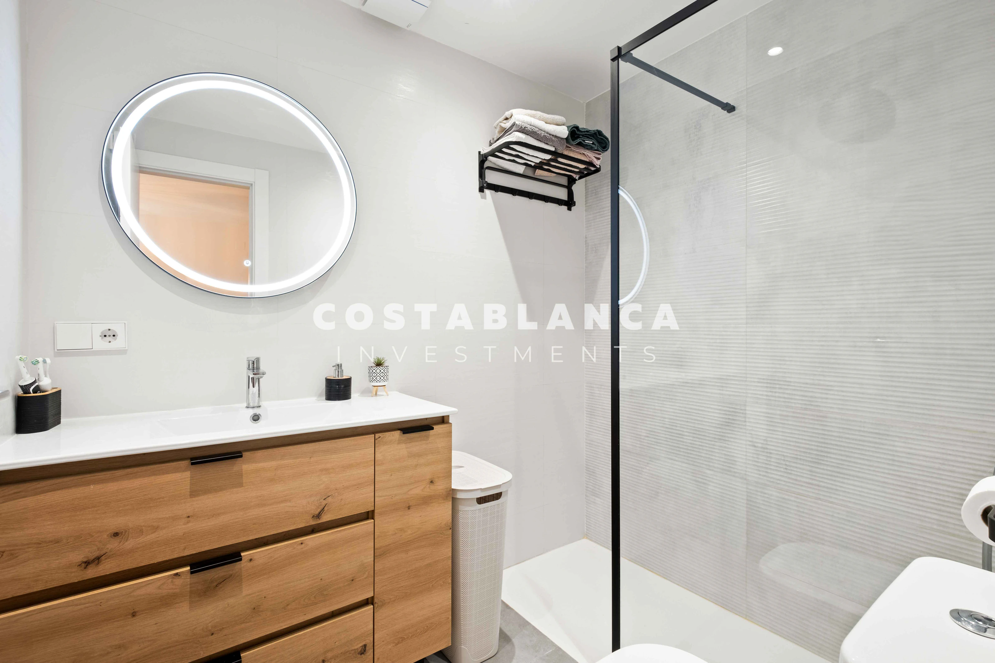 Fully Renovated Ground Floor Apartment for sale in Albir