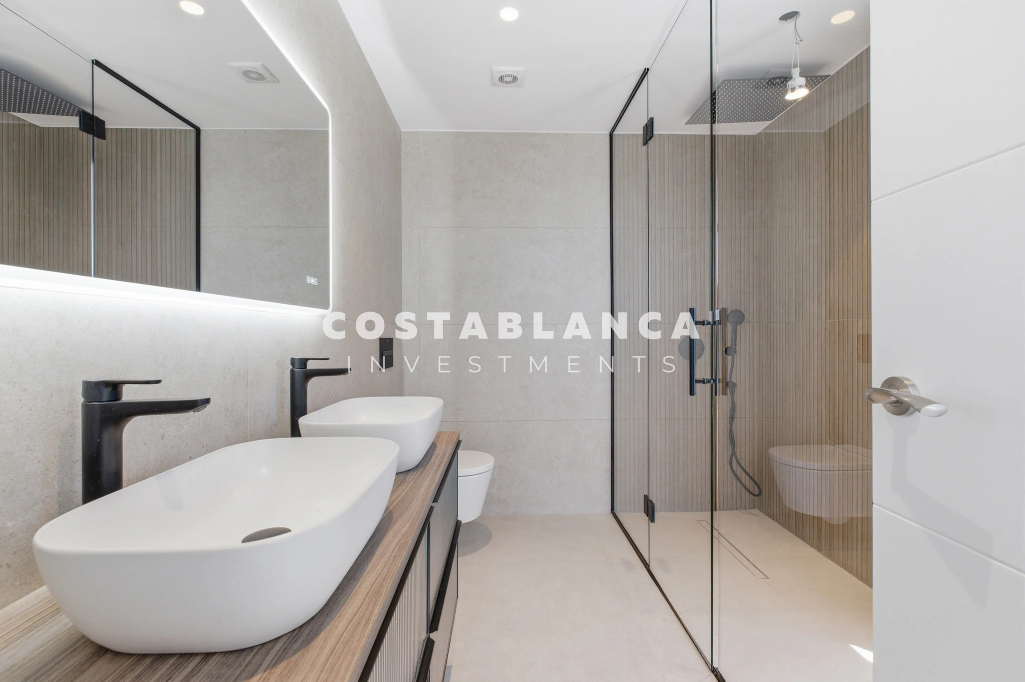 Modern villa with Infinity Pool for Sale in Moraira