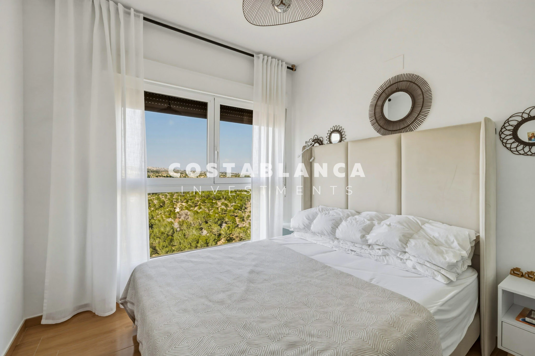 Modern Apartment Near the Beach for sale in Benidorm