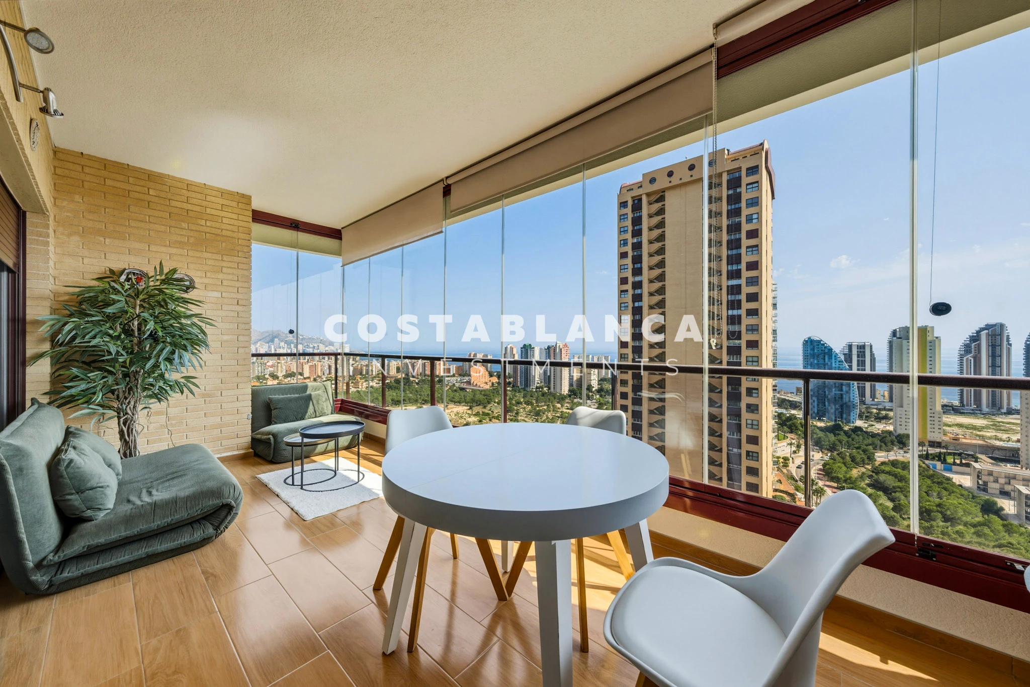 Modern Apartment Near the Beach for sale in Benidorm