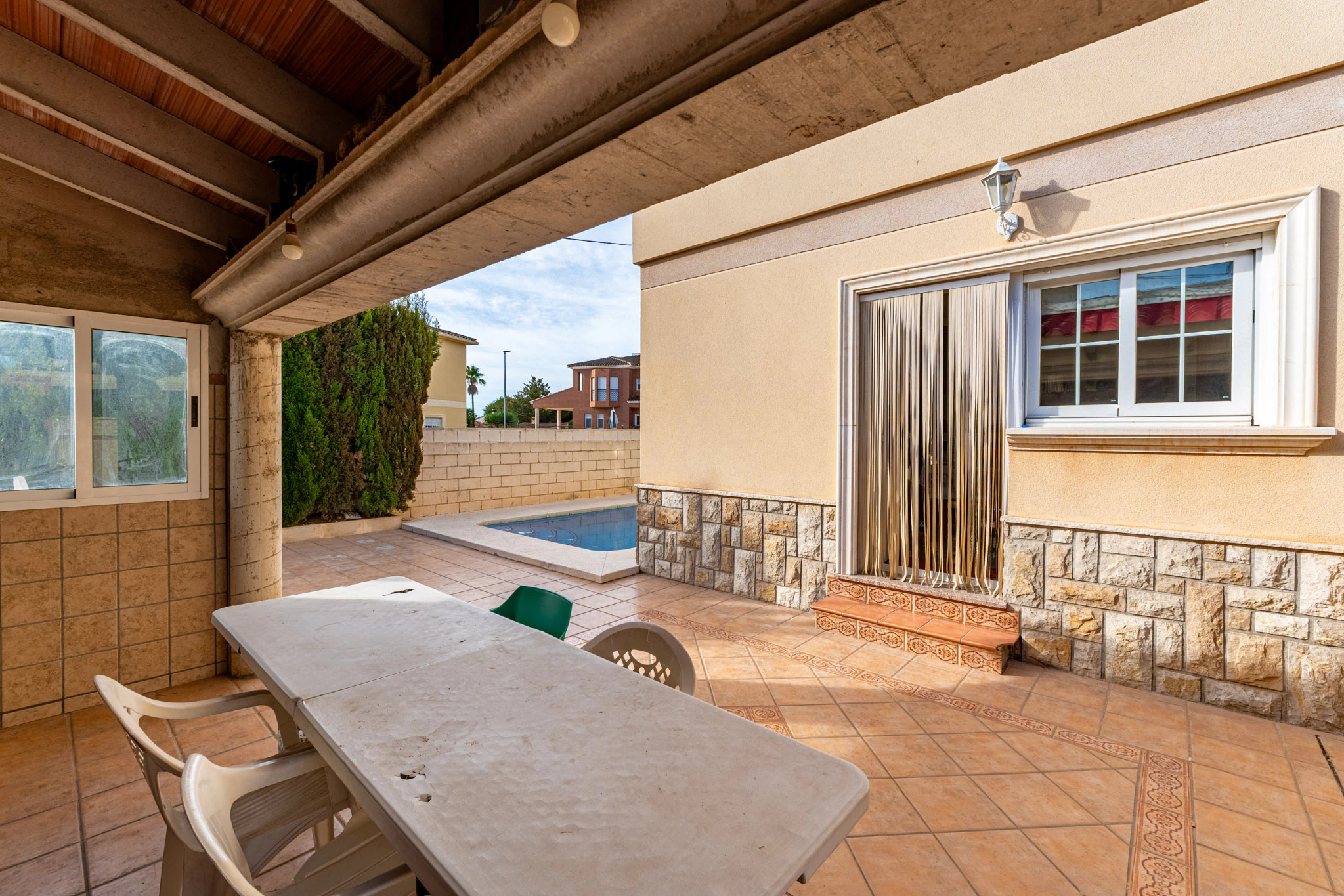 Bright and Spacious Villa for sale in Alfaz del Pi