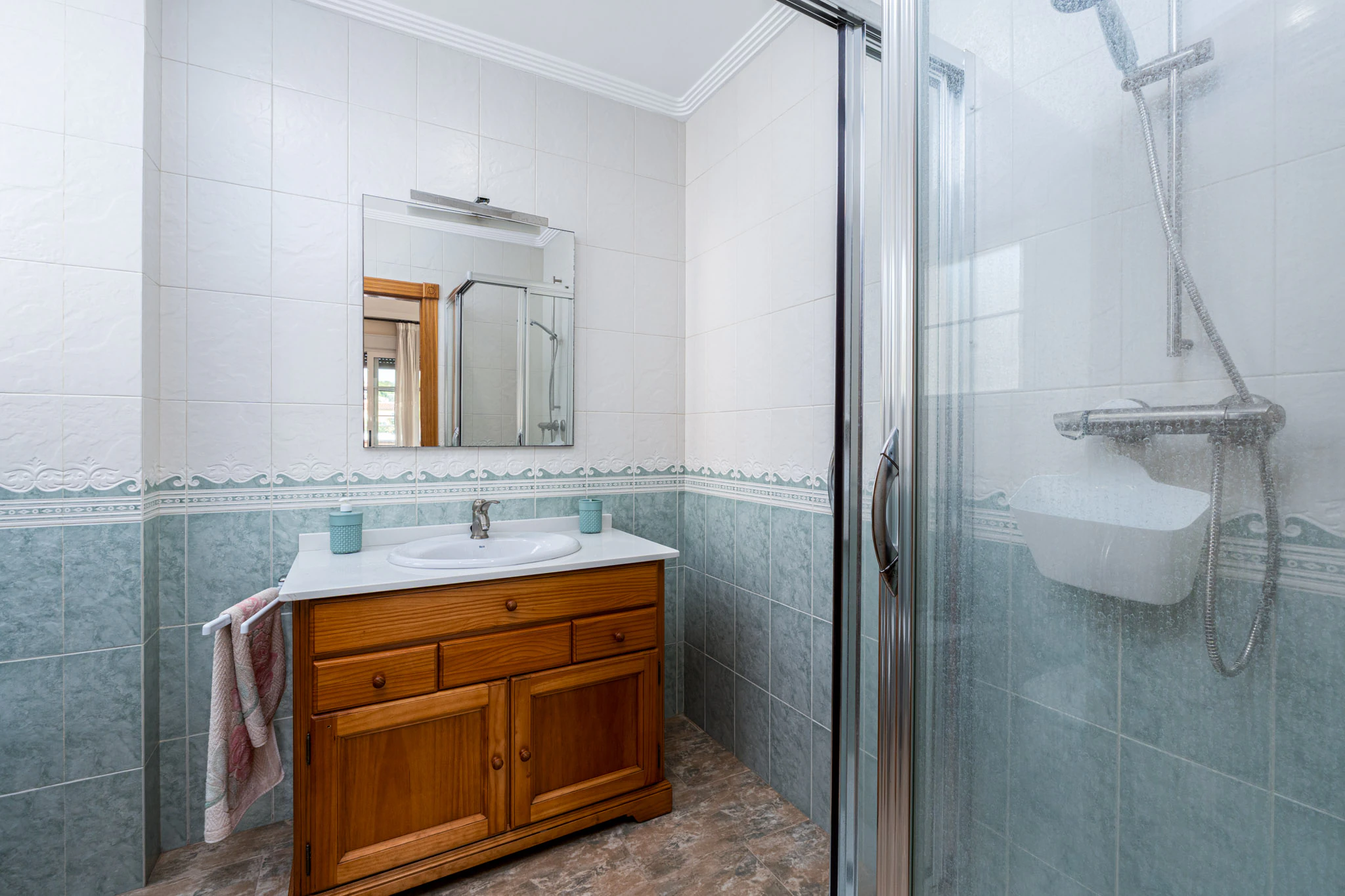 Bright and Spacious Villa for sale in Alfaz del Pi