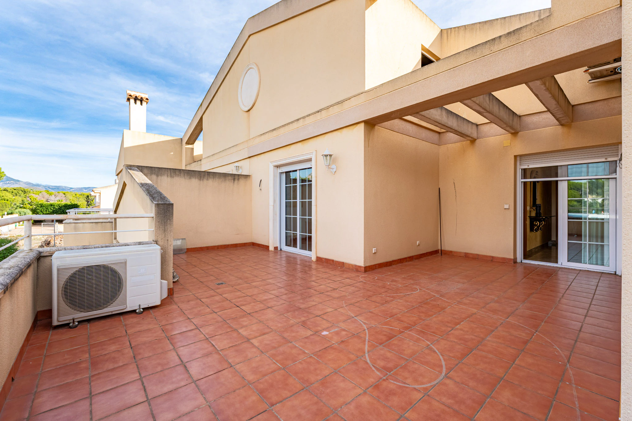 Bright and Spacious Villa for sale in Alfaz del Pi