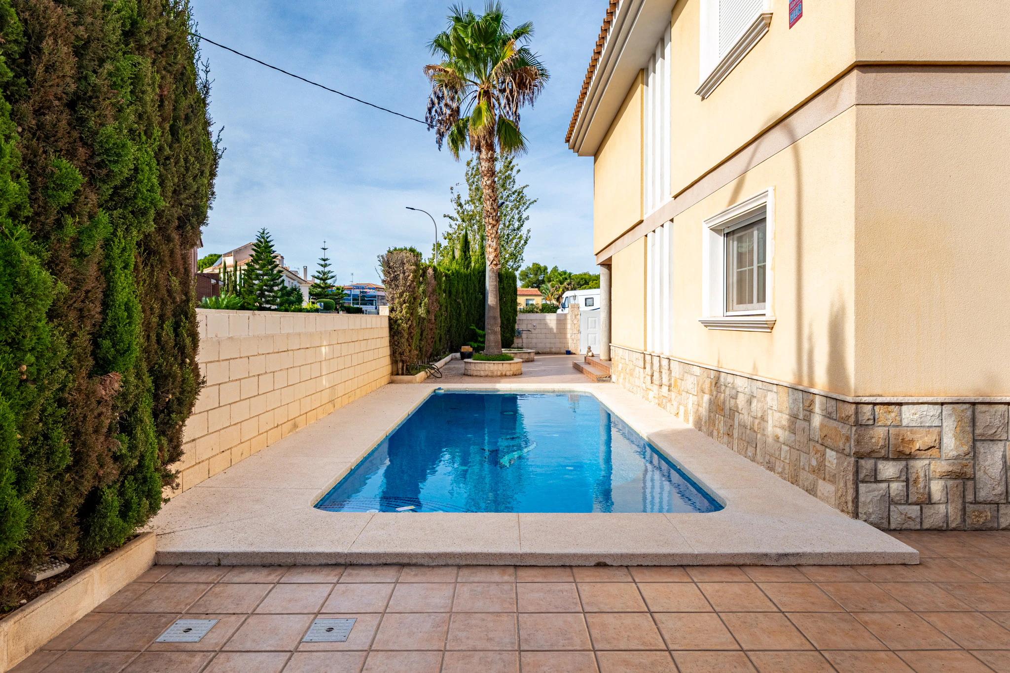 Bright and Spacious Villa for sale in Alfaz del Pi