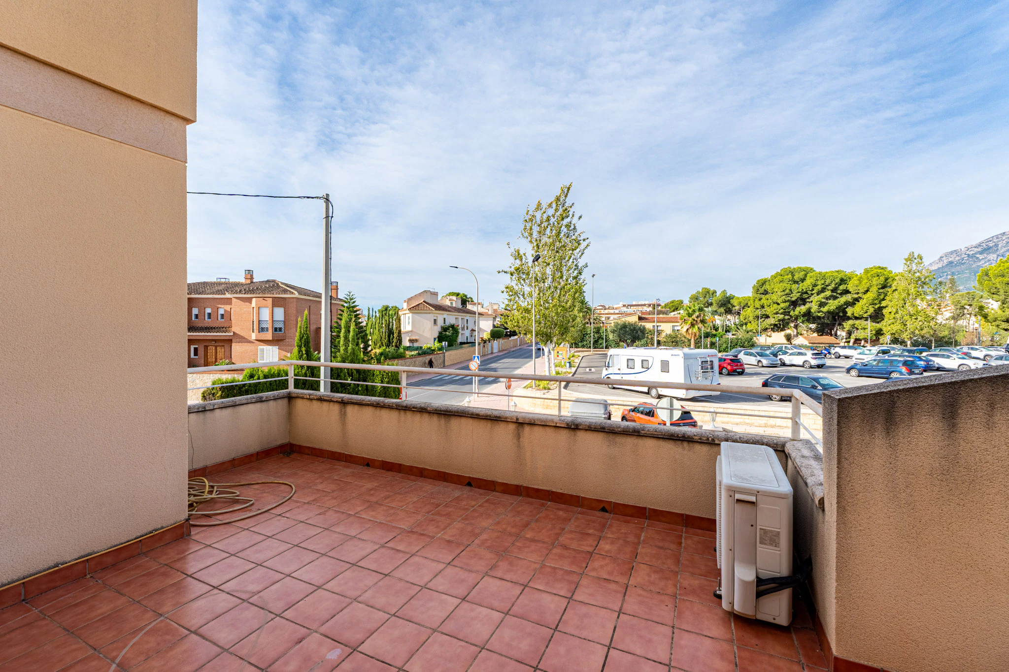 Bright and Spacious Villa for sale in Alfaz del Pi