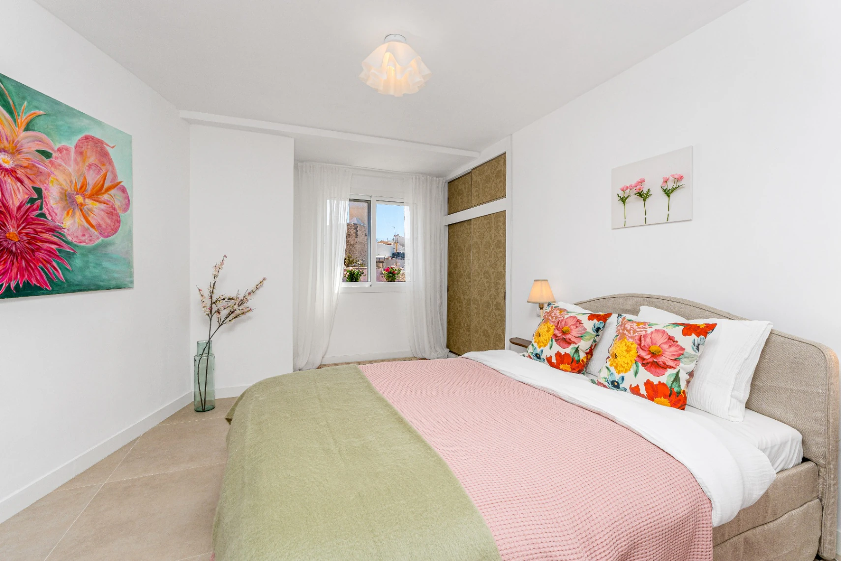 Elegant Renovated Apartment for sale in Historic Calpe