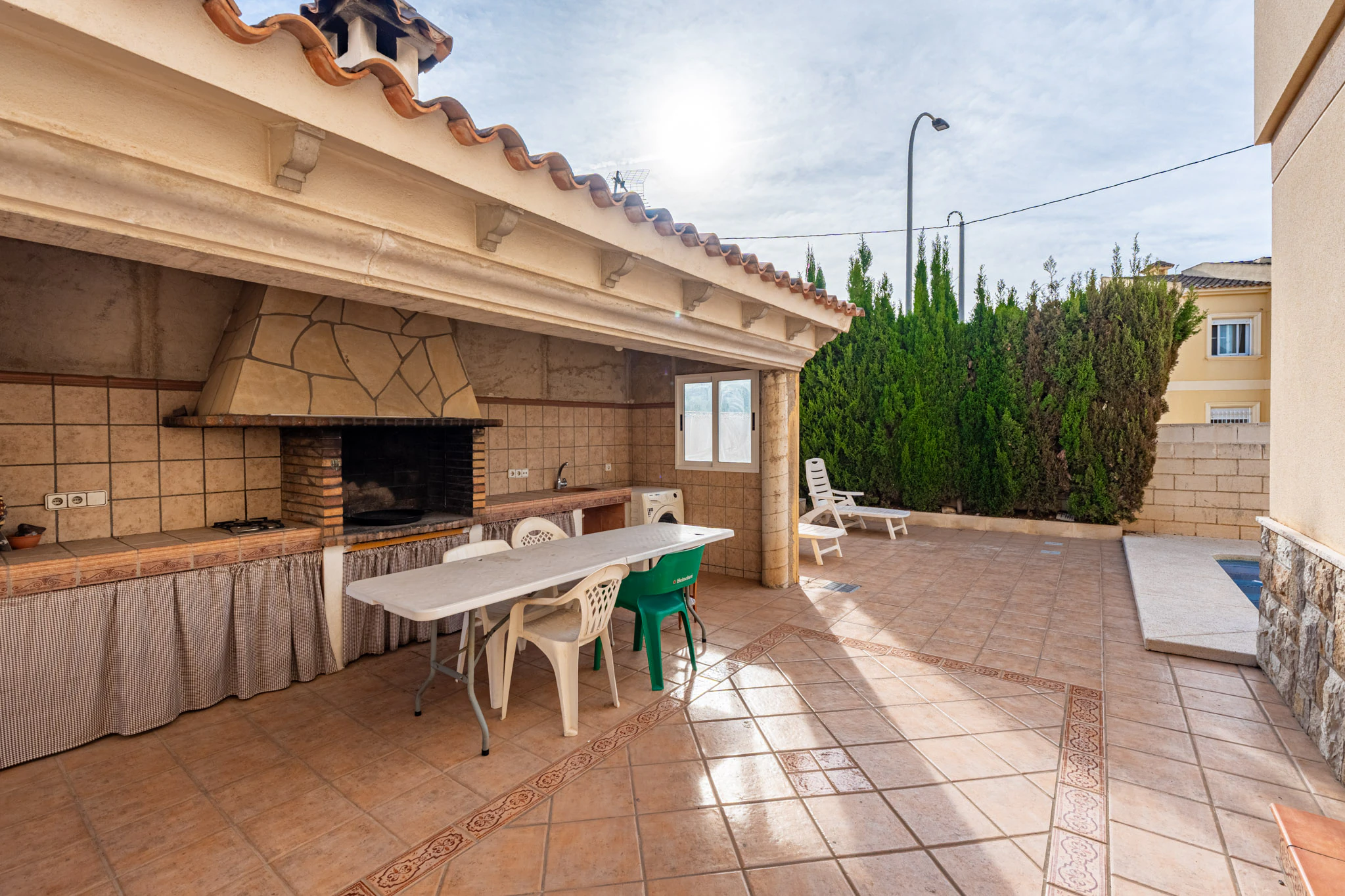 Bright and Spacious Villa for sale in Alfaz del Pi