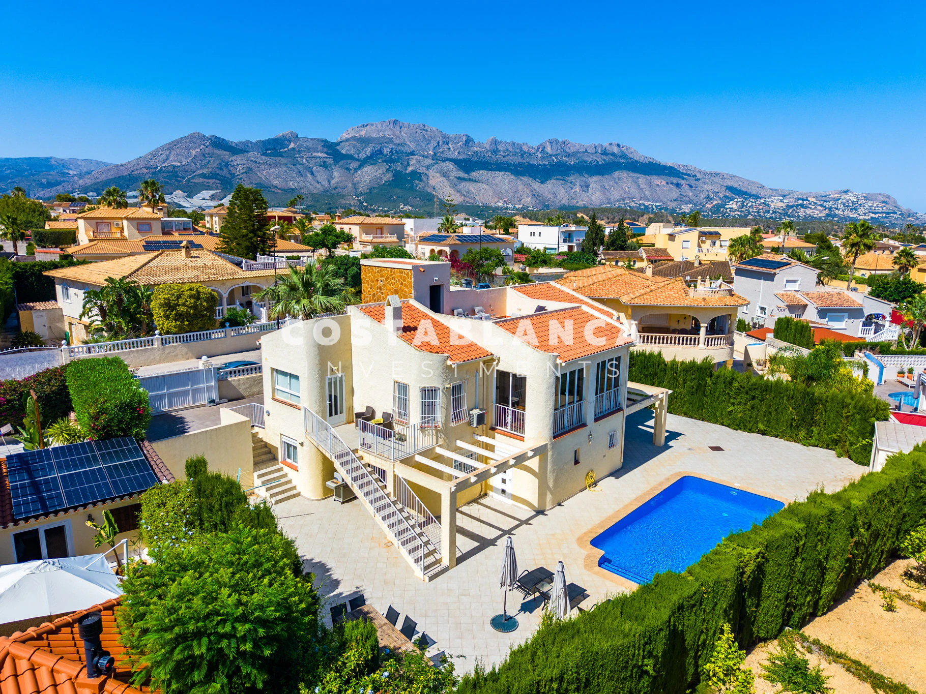 Spacious 5 Bedroom Villa with Panoramic Sea Views in Bello Horizonte, La Nucía