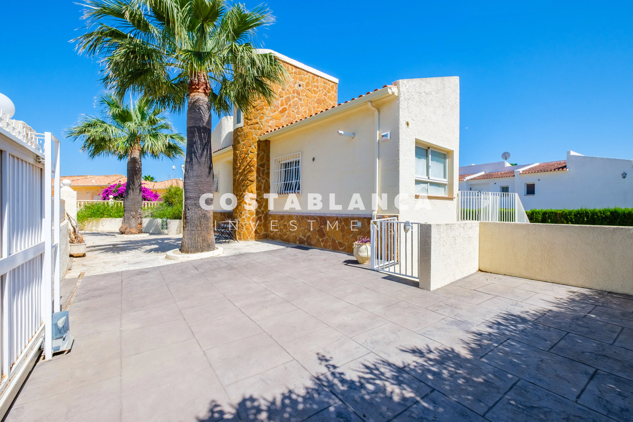 Spacious 5 Bedroom Villa with Panoramic Sea Views in Bello Horizonte, La Nucía