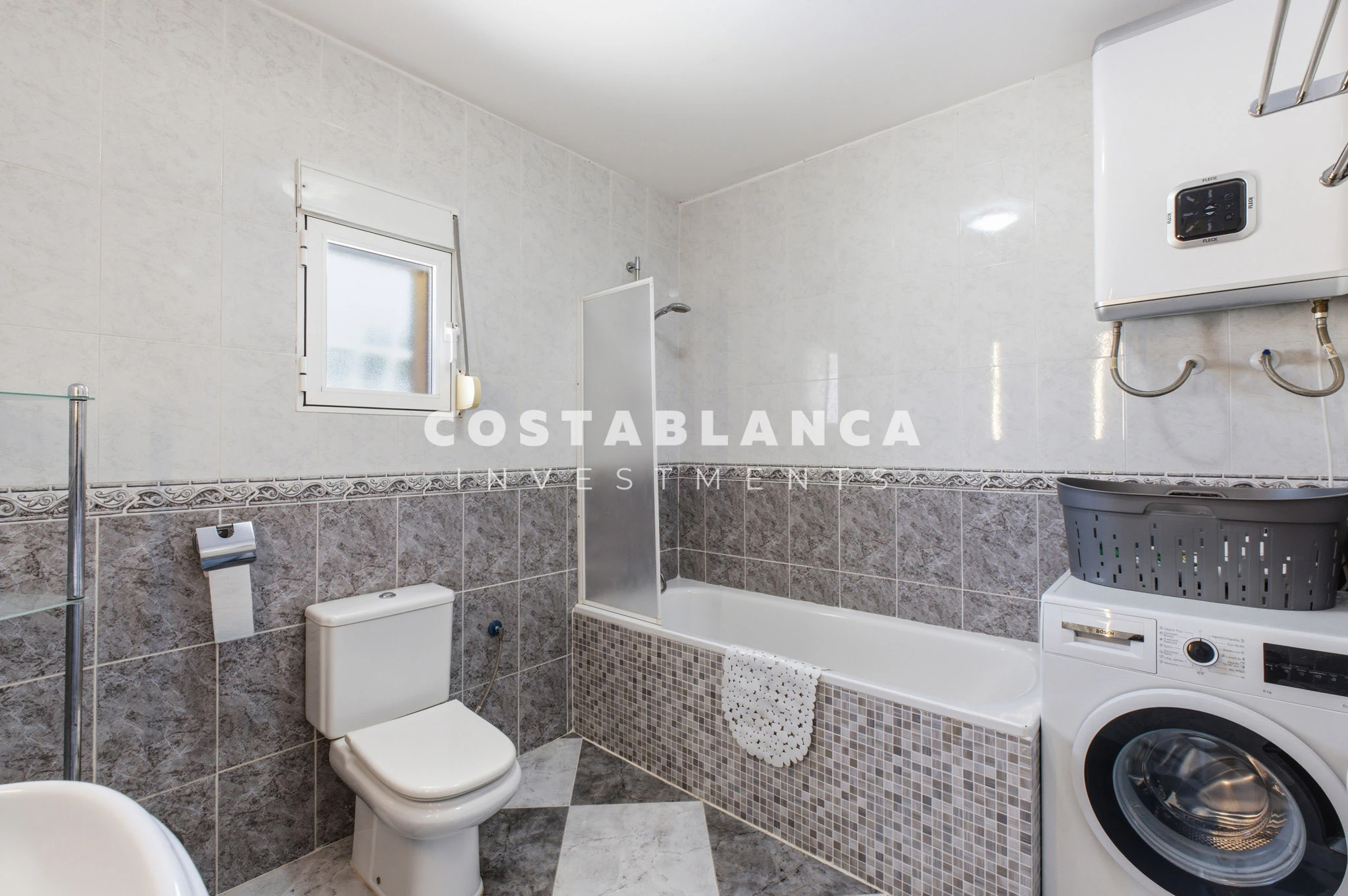Spacious 5 Bedroom Villa with Panoramic Sea Views in Bello Horizonte, La Nucía