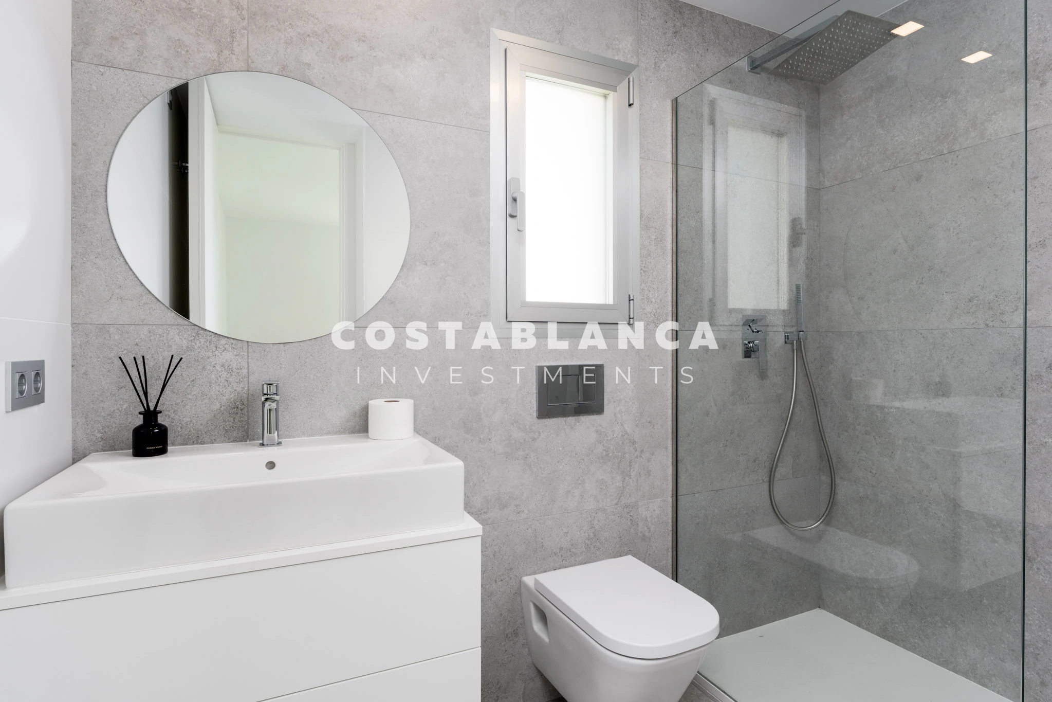 Villa Mediterránea Moderna con Piscina Privada y Acabados de Alta Gama en venta en Finestrat