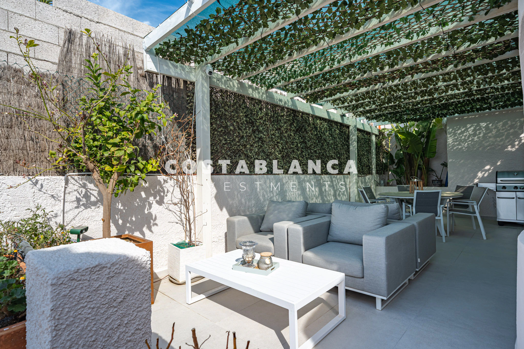 Elegant Semi-Detached house with Panoramic Sea Views and Dual Terraces for sale in Altea Hills