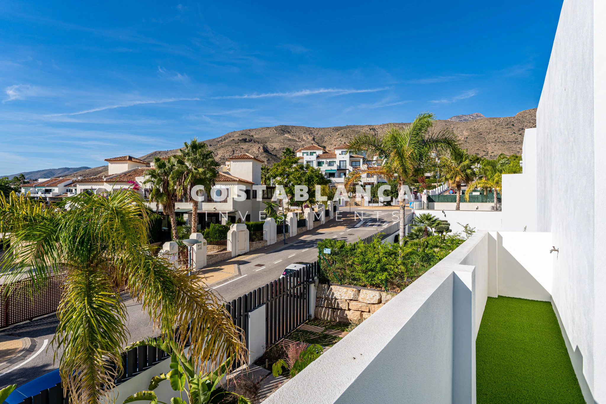 Villa Mediterránea Moderna con Piscina Privada y Acabados de Alta Gama en venta en Finestrat