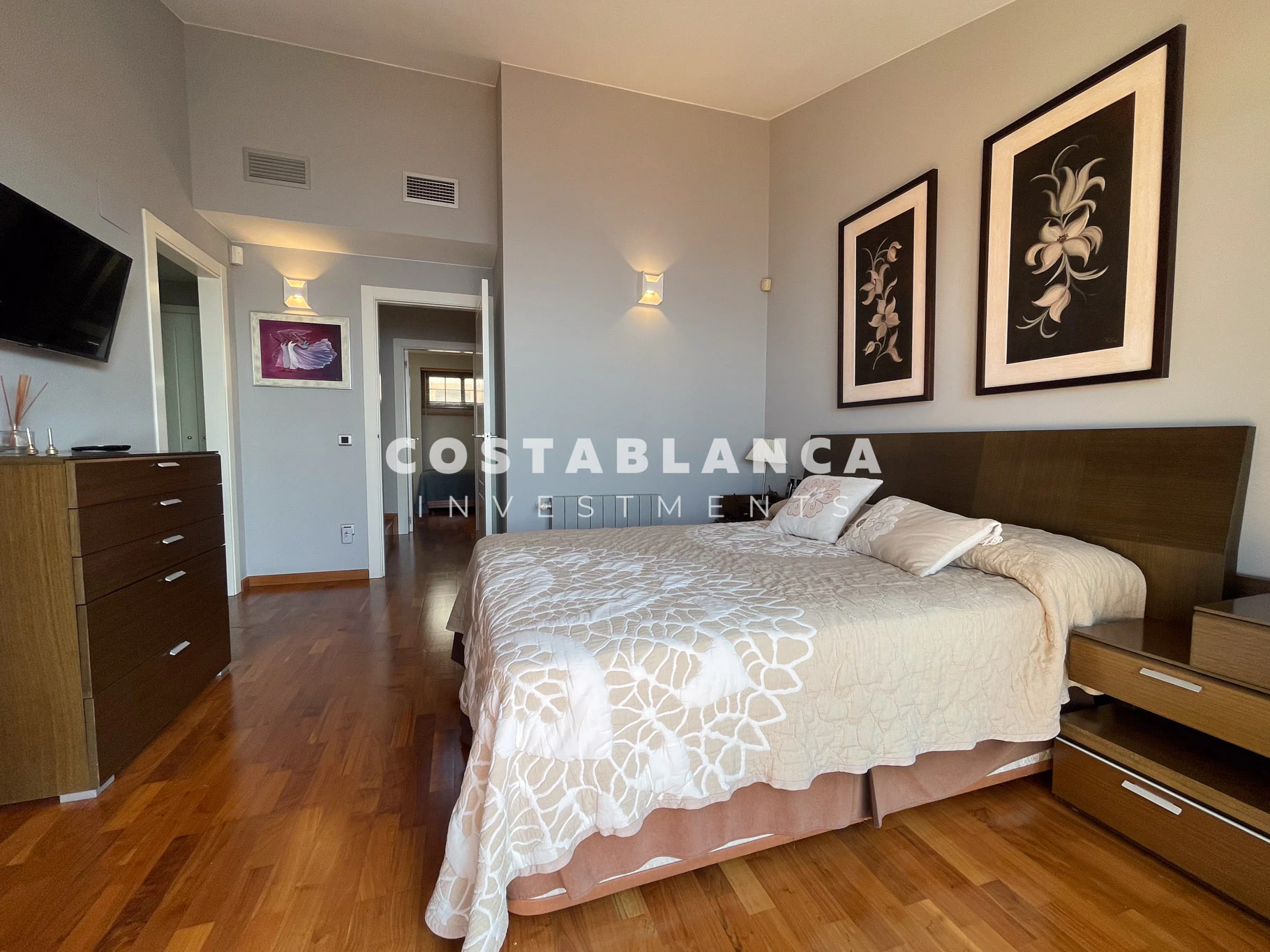 Luxurious Seafront Duplex Penthouse for sale in Altea