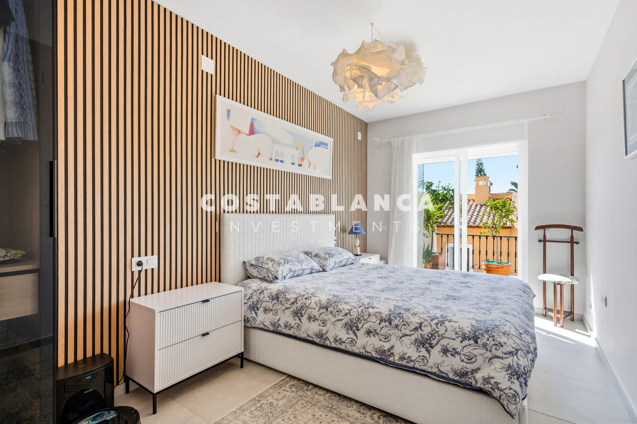 Elegant Semi-Detached house with Panoramic Sea Views and Dual Terraces for sale in Altea Hills