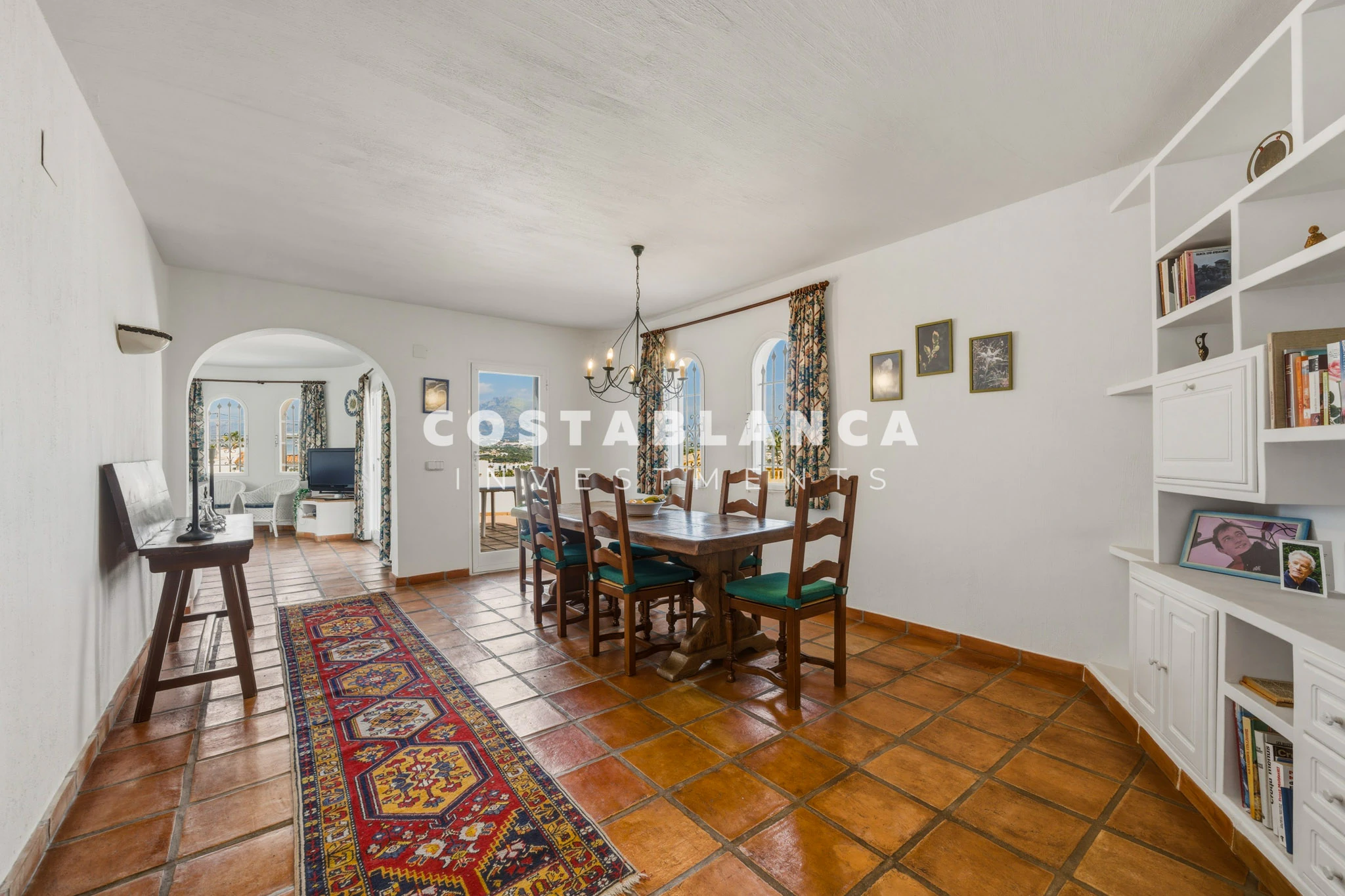 Traditional Mediterranean Villa with Sea Views for sale in L’Albir