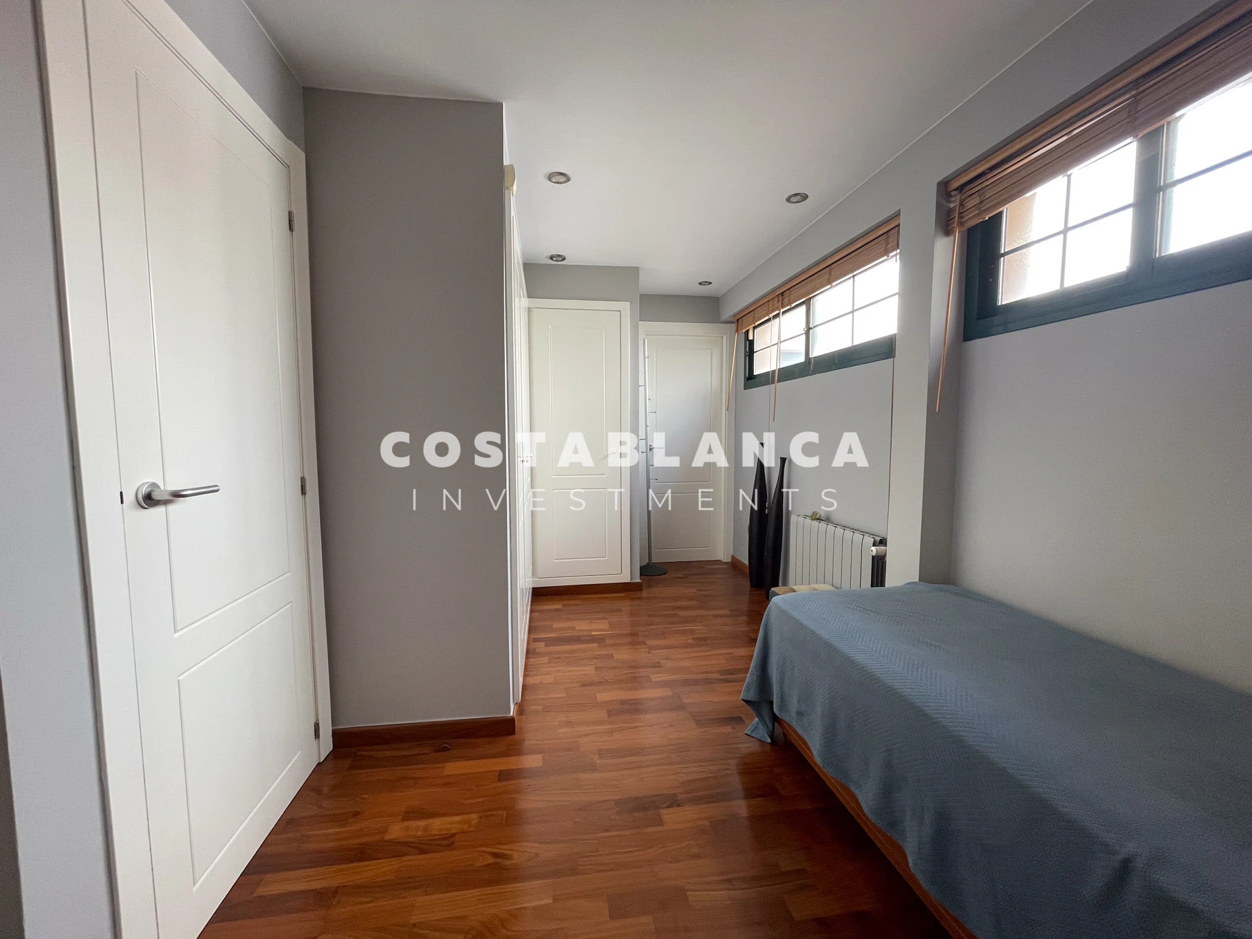 Luxurious Seafront Duplex Penthouse for sale in Altea