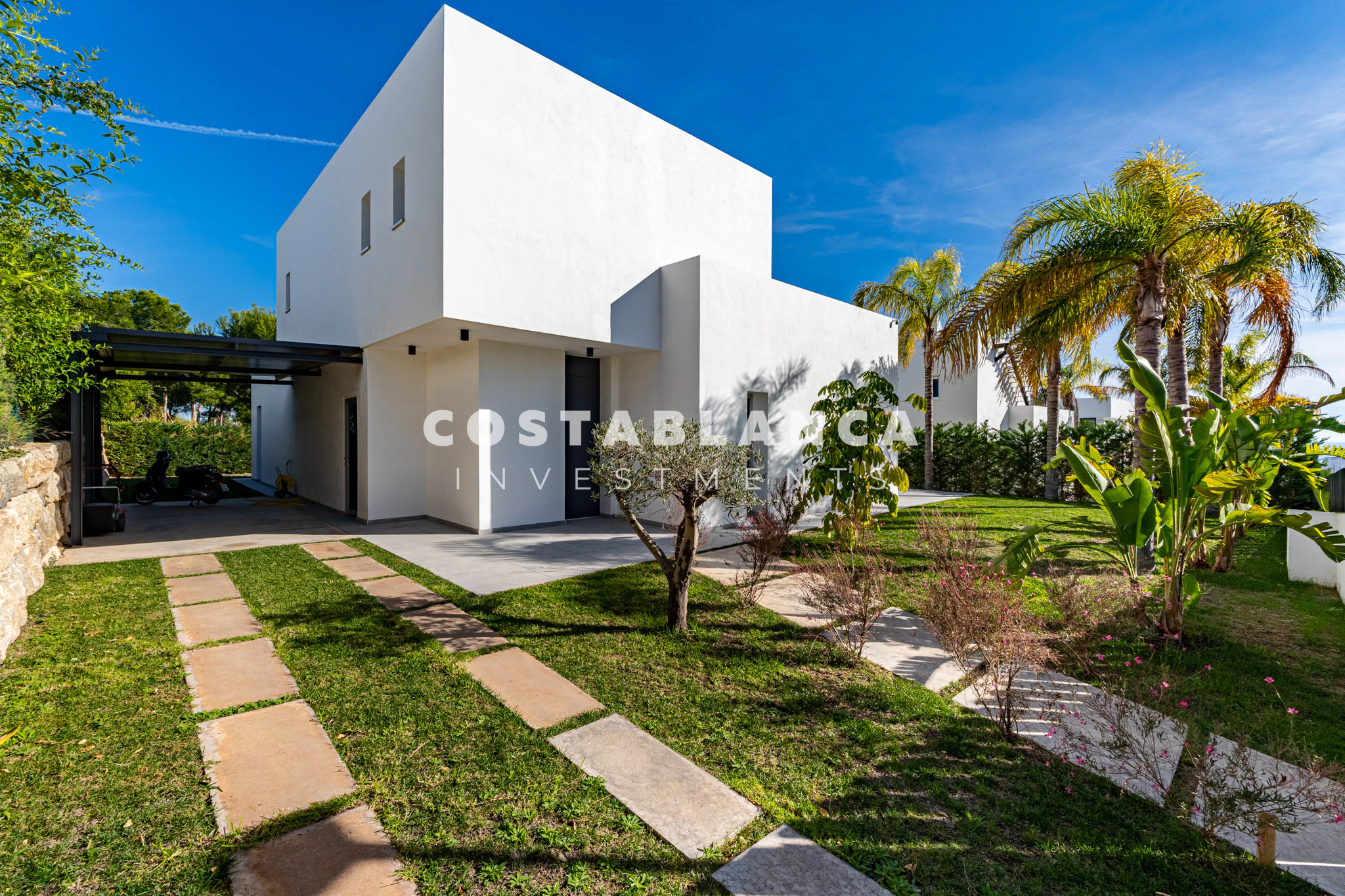 Villa Mediterránea Moderna con Piscina Privada y Acabados de Alta Gama en venta en Finestrat