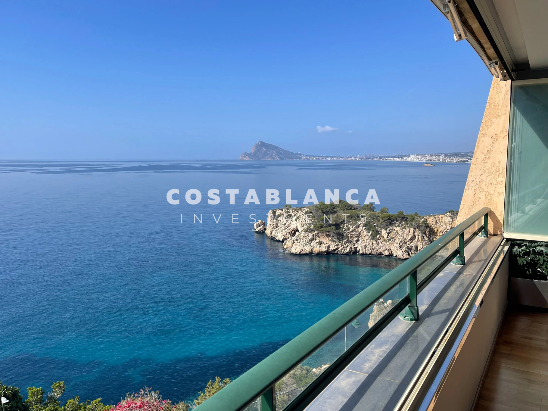 Luxurious Seafront Duplex Penthouse for sale in Altea
