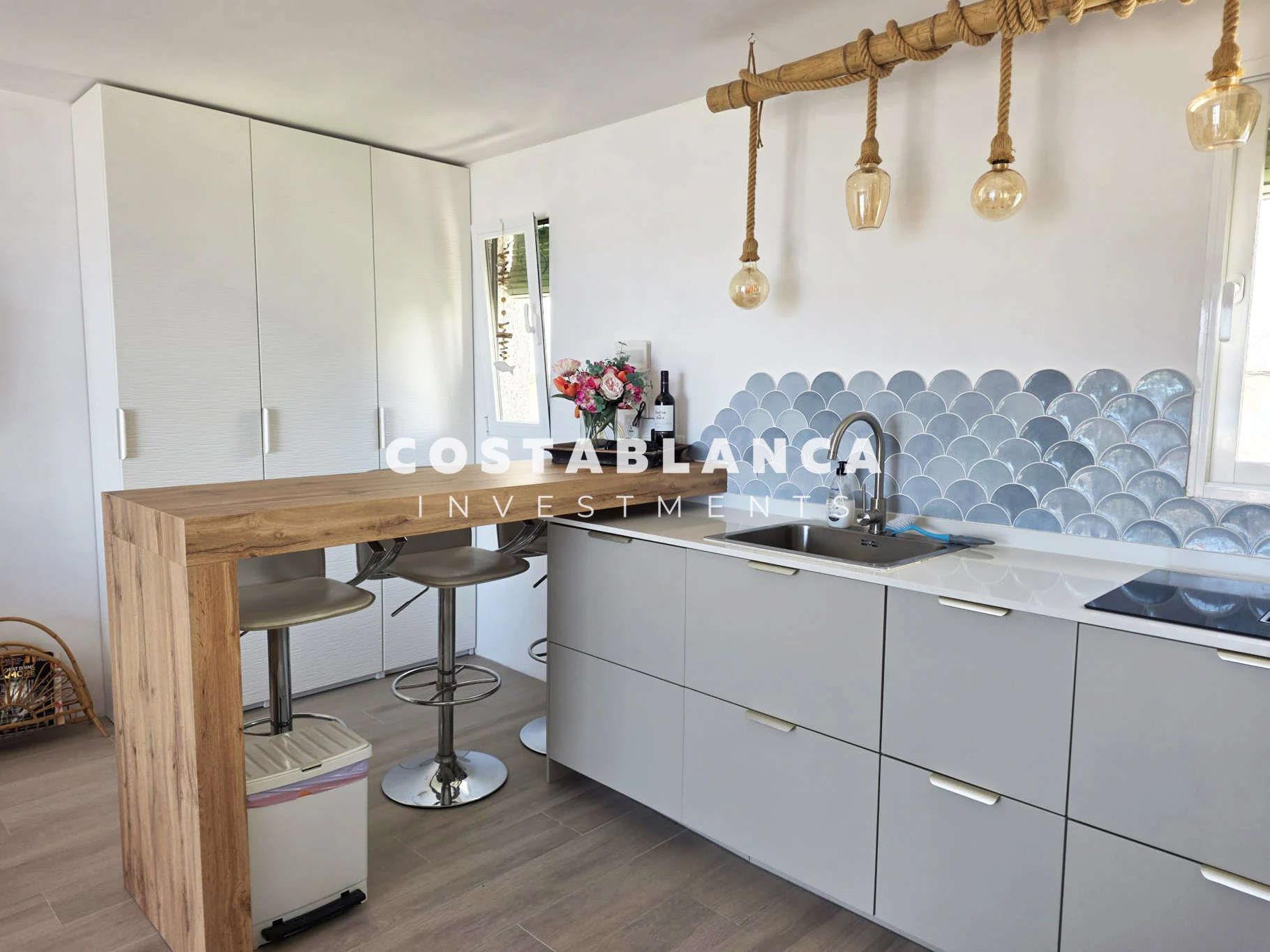 Renovated Ibiza-Style Apartment with Sea Views in Altea