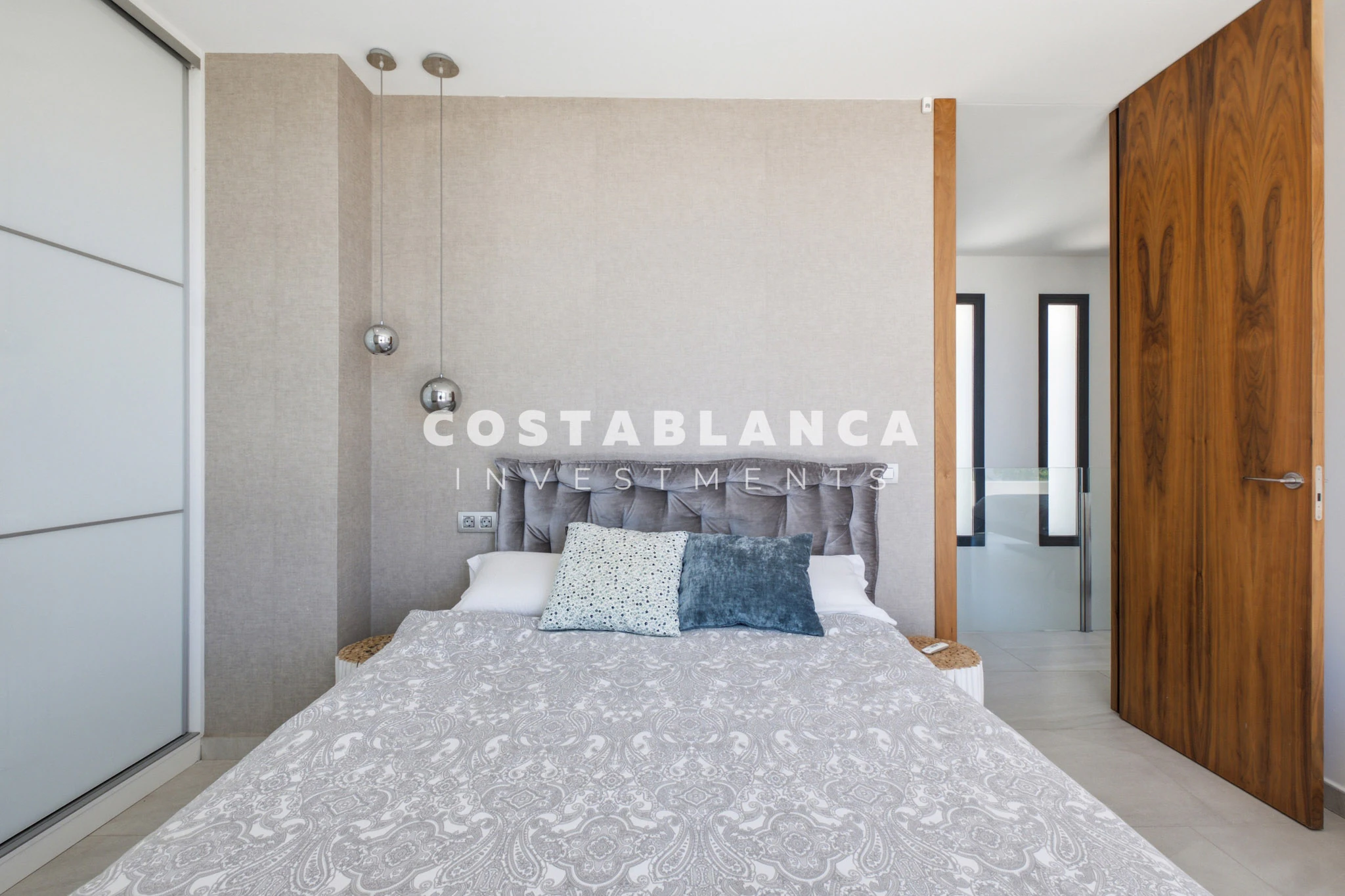 Modern Luxury Villa for sale In Finestrat