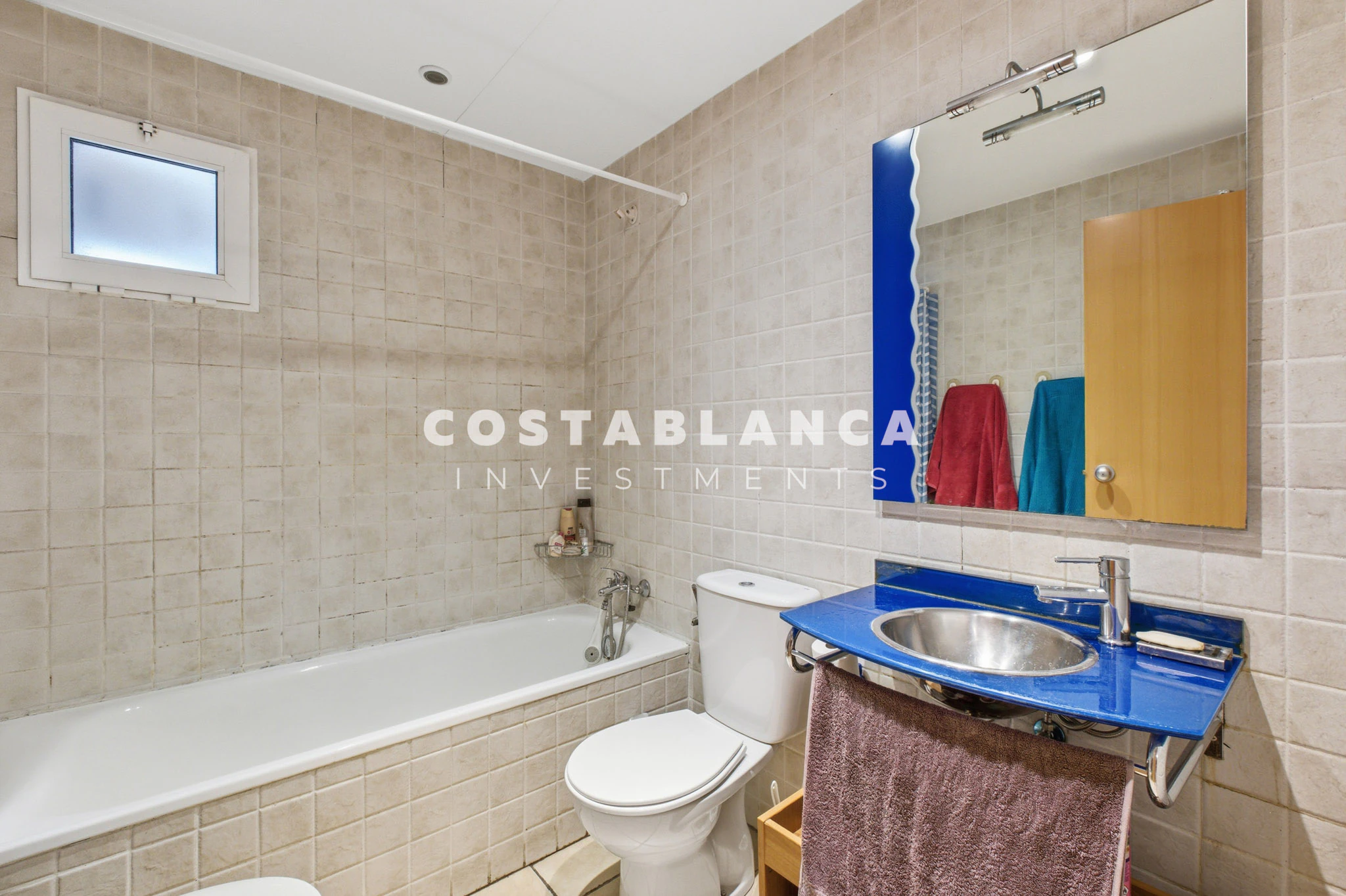 Large Apartment with Balcony for sale In Altea