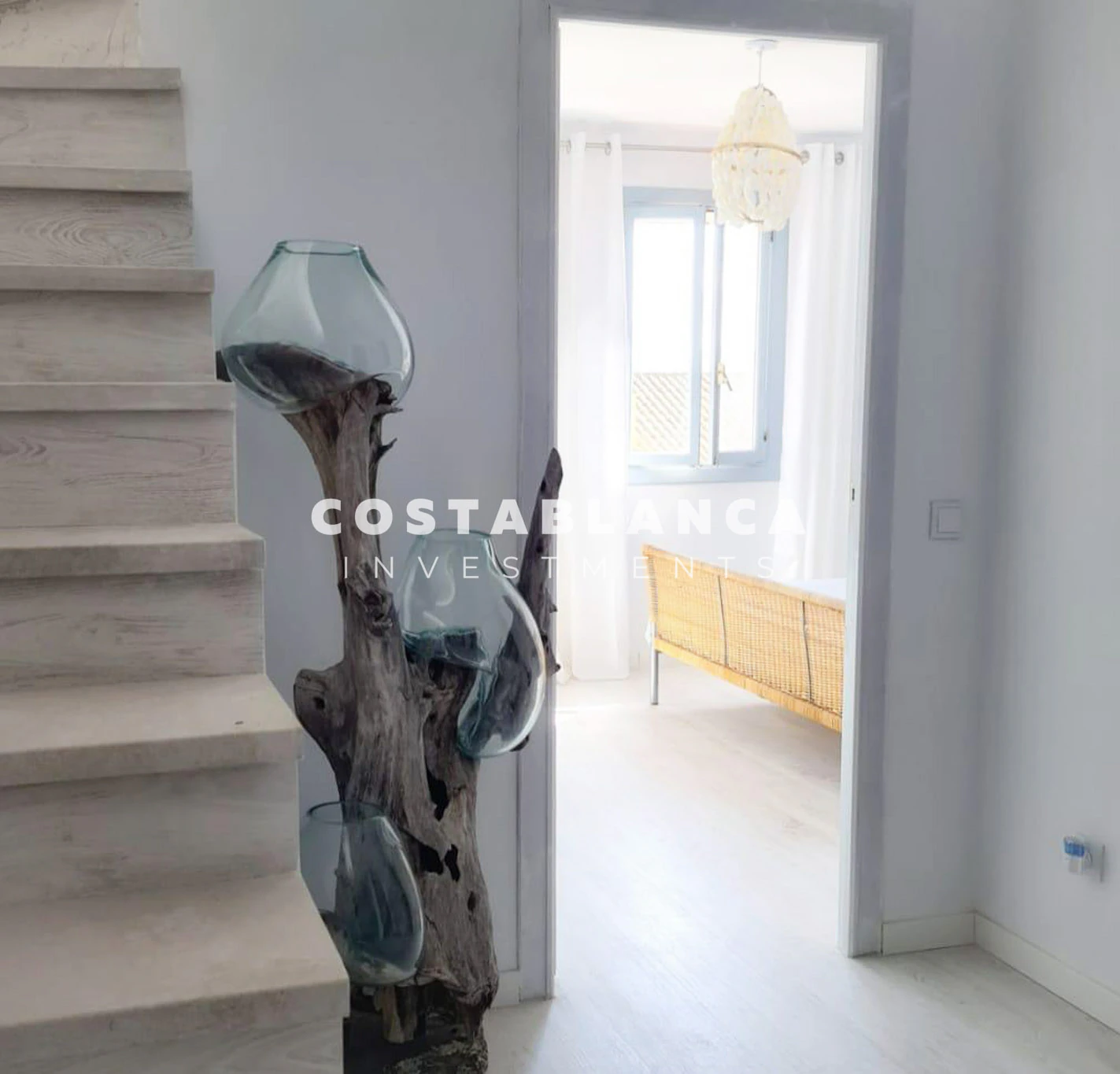 Renovated Ibiza-Style Apartment with Sea Views in Altea
