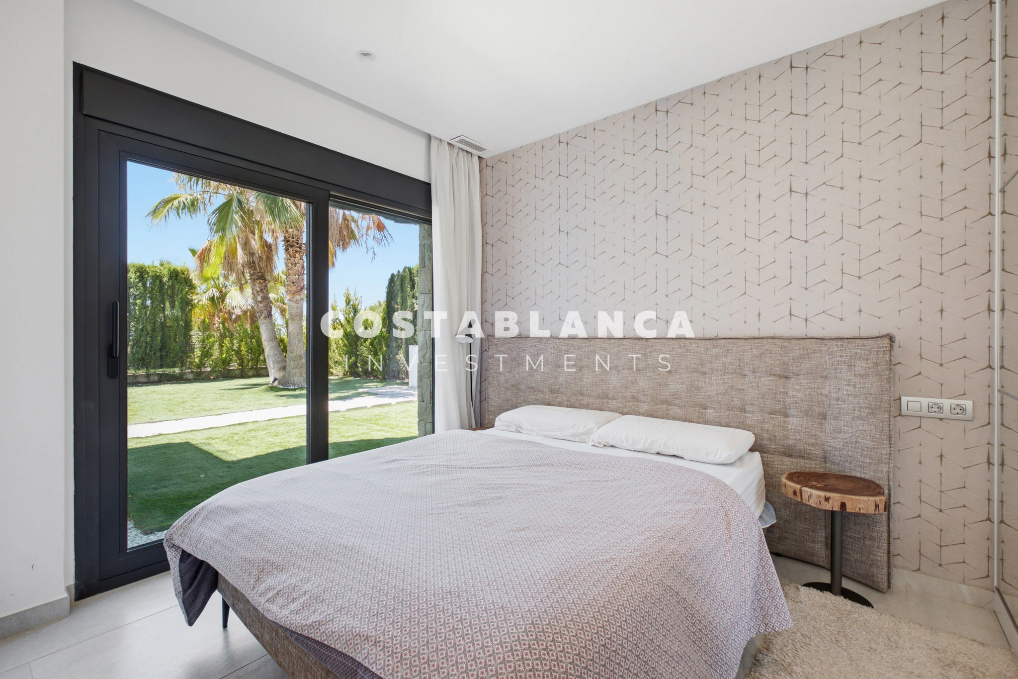 Modern Luxury Villa for sale In Finestrat