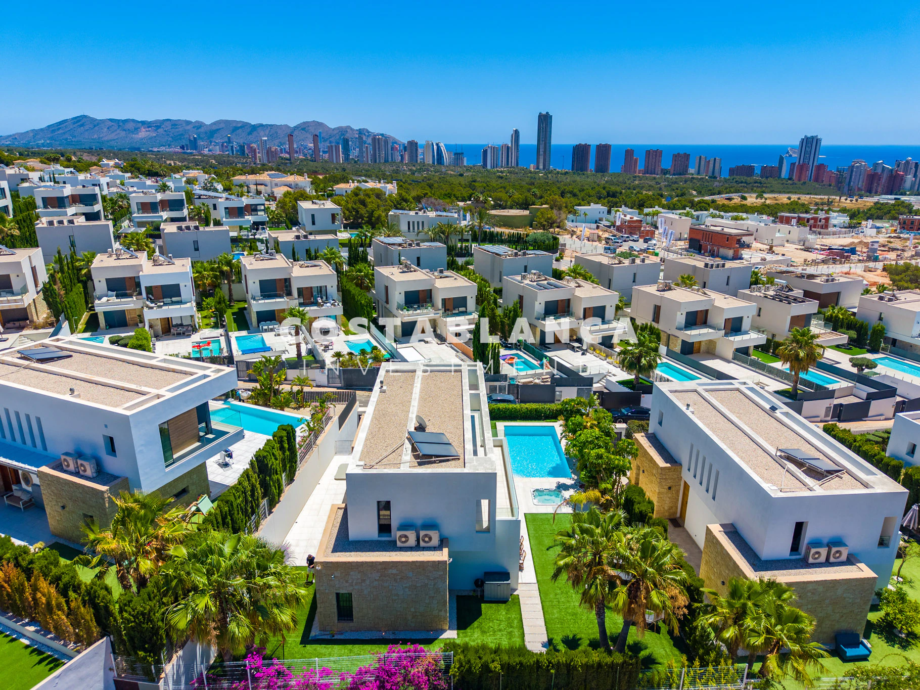 Modern Luxury Villa for sale In Finestrat