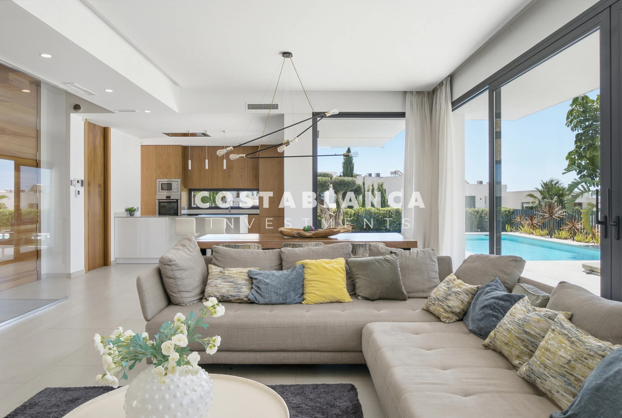 Modern Luxury Villa for sale In Finestrat
